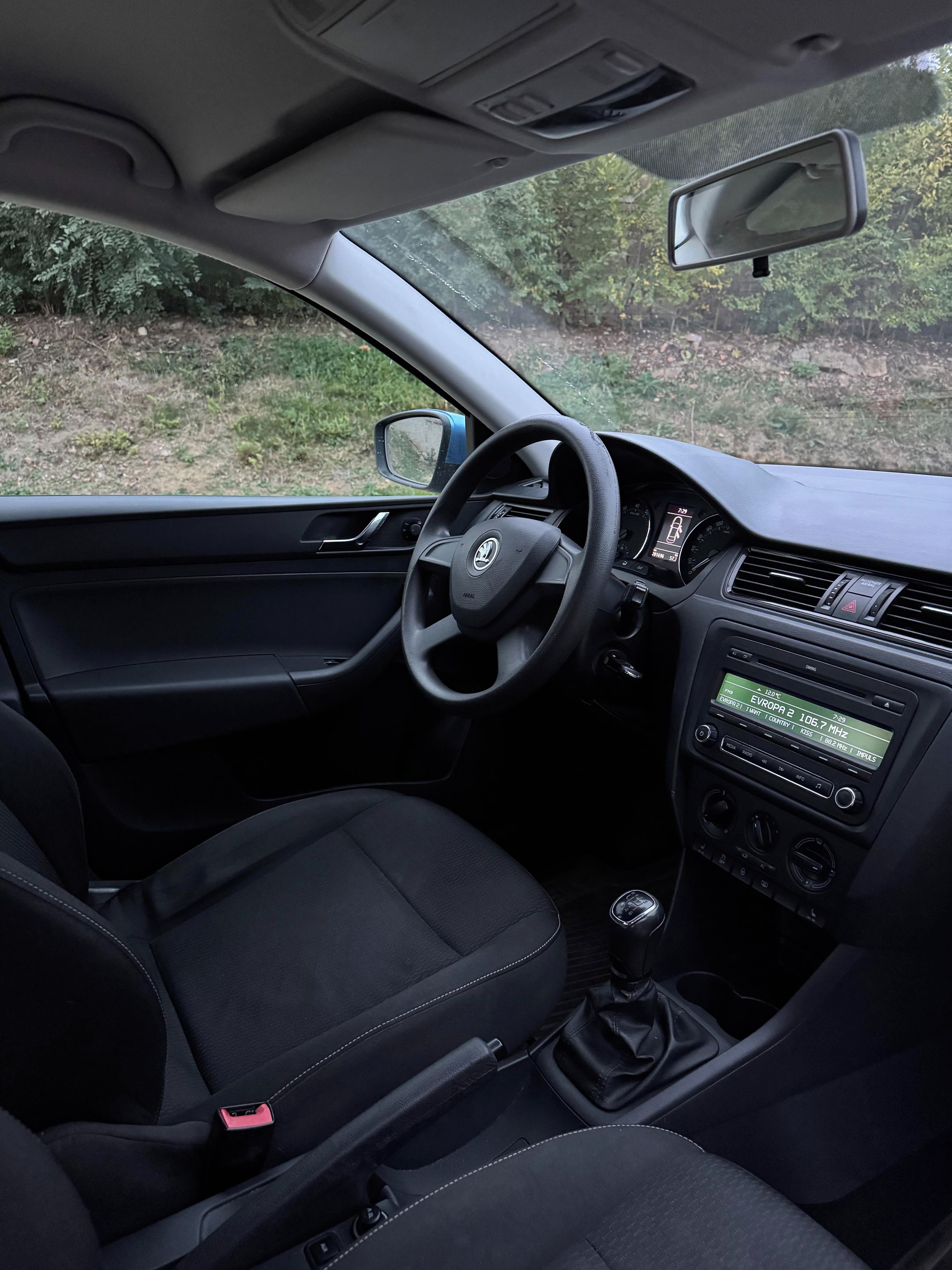 Škoda Rapid, 201 000 km | Servisované - fotka 6