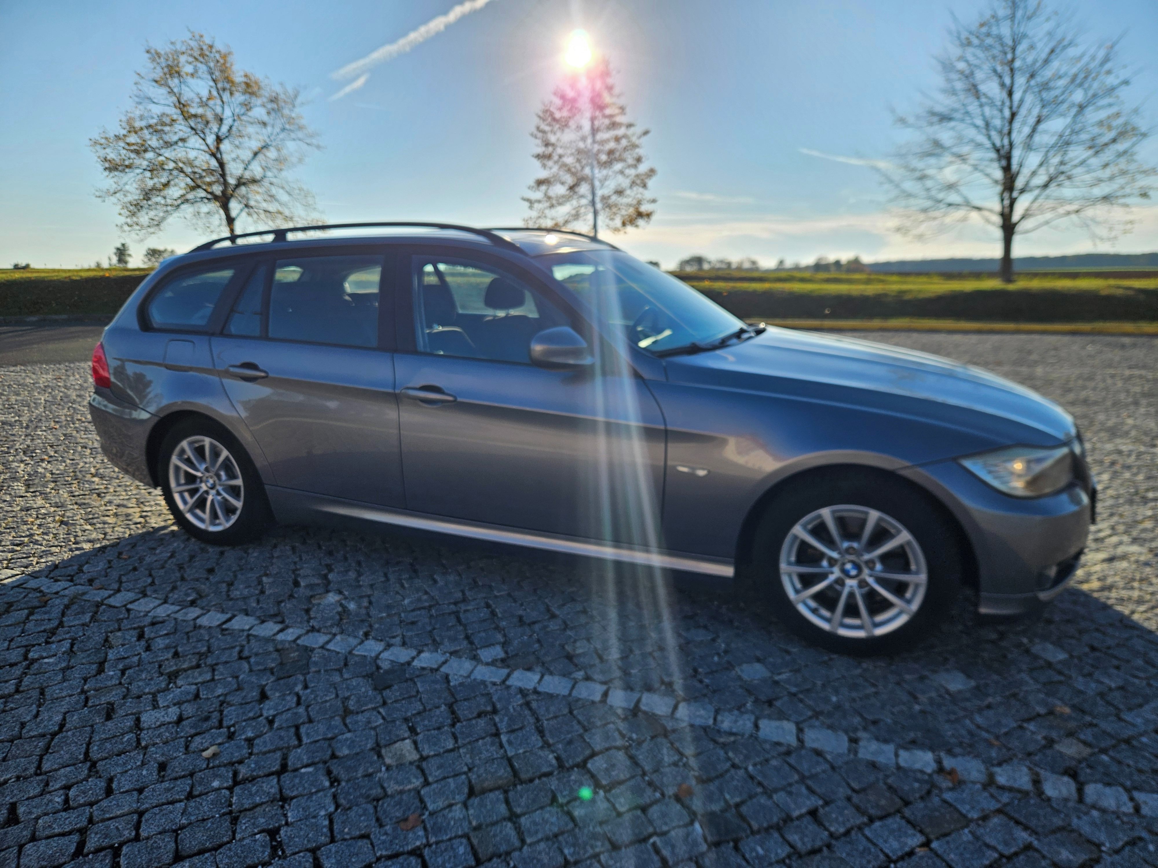BMW Řada 3, 320I 125kw, PĚKNÝ STAV,SPLÁTKY - fotka 5