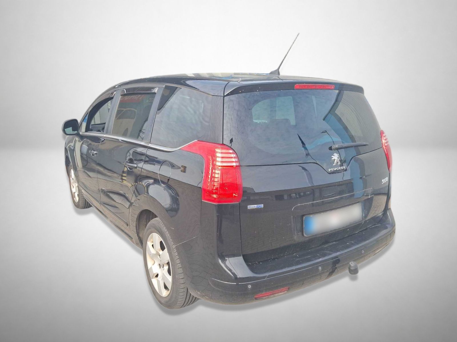 Peugeot 5008, 1.6 BlueHDi, 7 míst, Navi - fotka 2