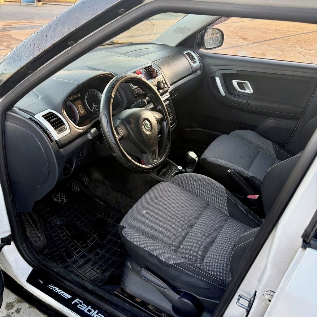 Škoda Fabia, Fabia 2 Combi 1.4 TDI TK 10/28 - fotka 6