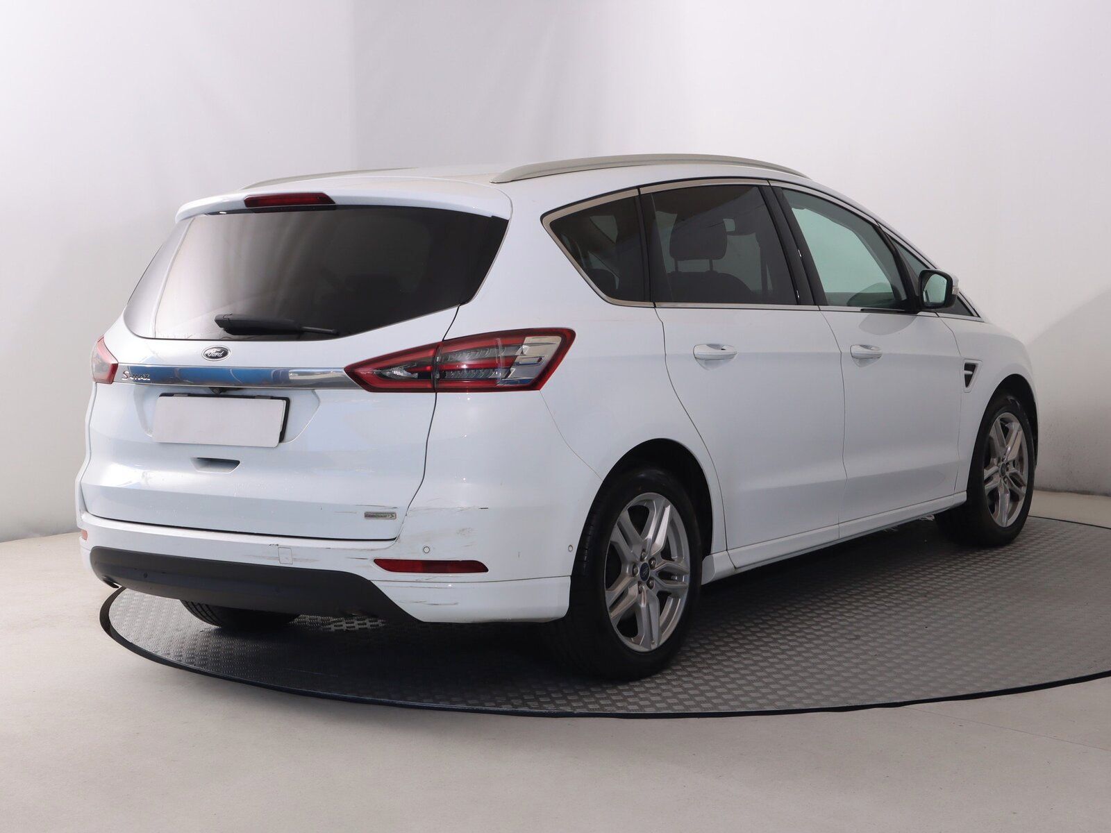 Ford S-MAX, 1.5 EcoBoost, 7 míst - fotka 5