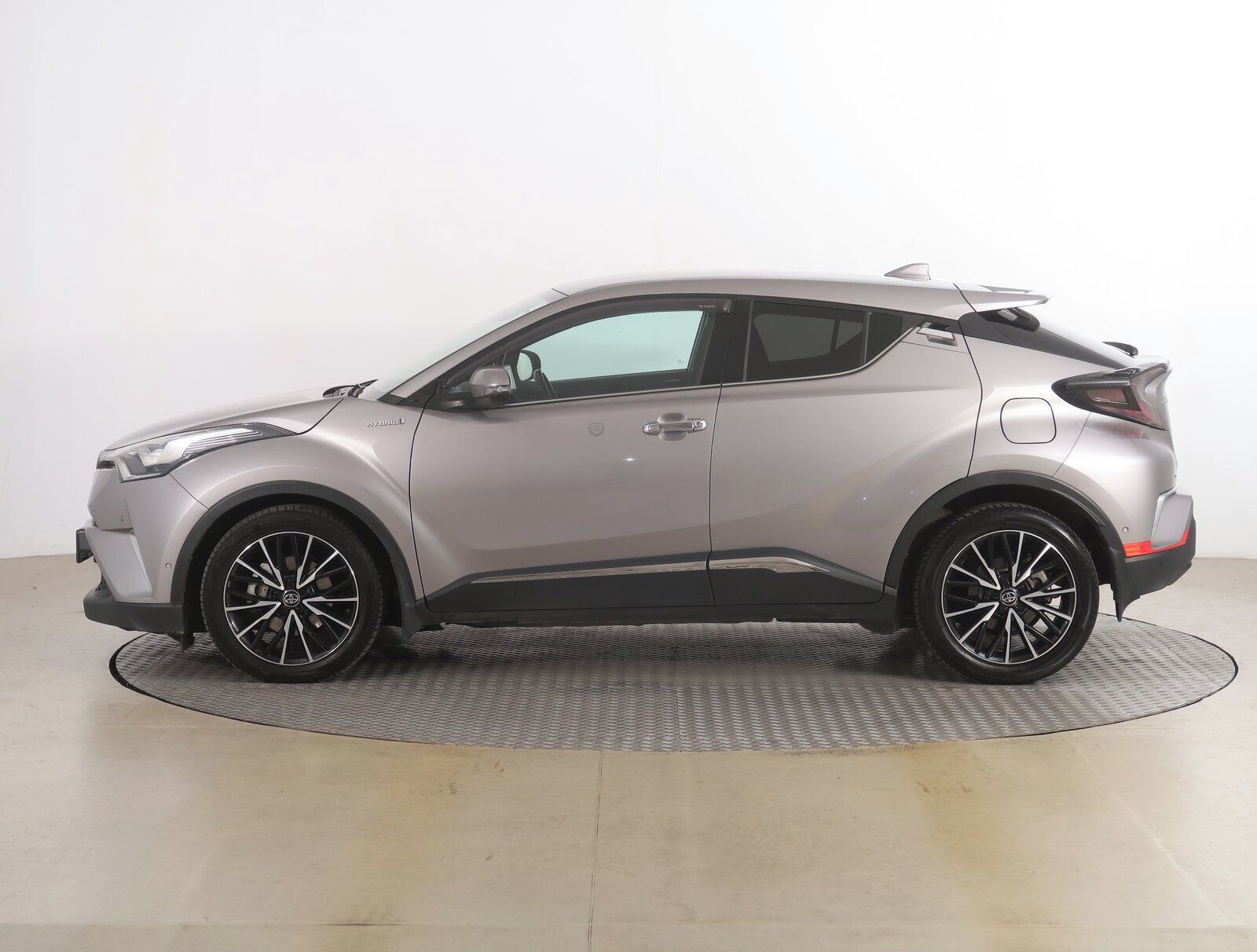 Toyota C-HR, 1.8 Hybrid, Automat - fotka 3