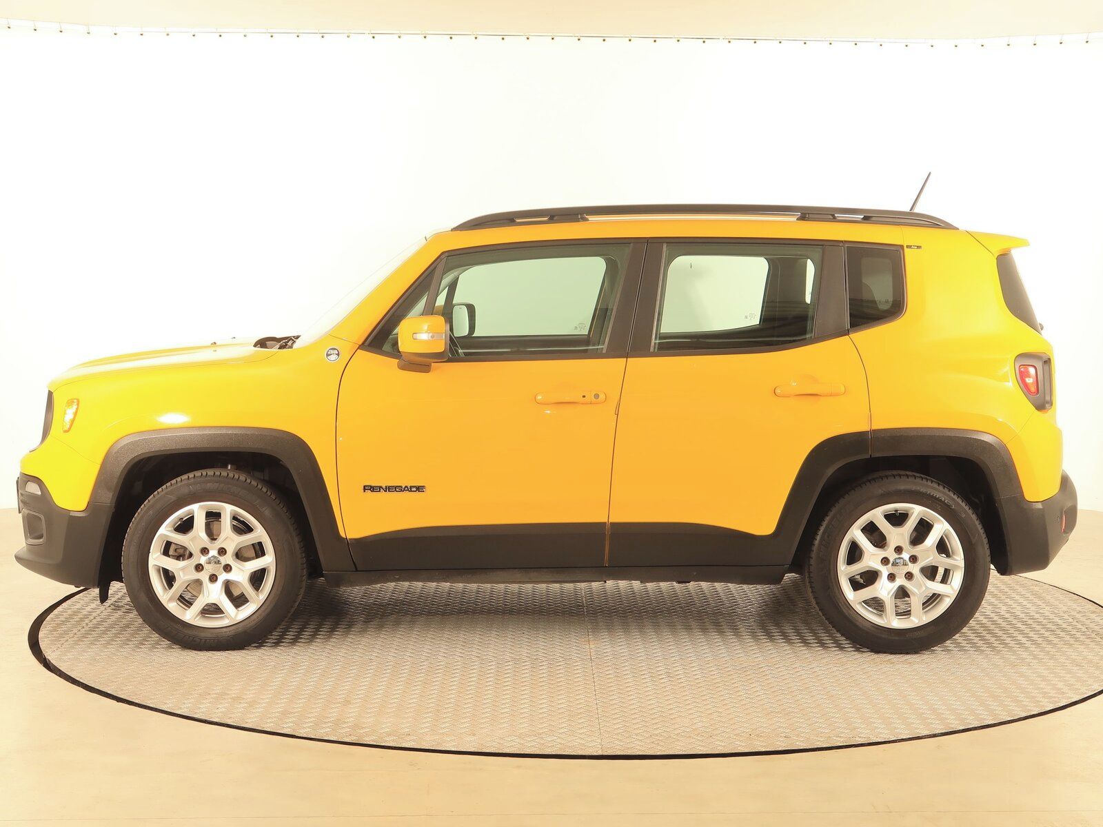 Jeep Renegade, 1.6 E-torQ, Longitude - fotka 3
