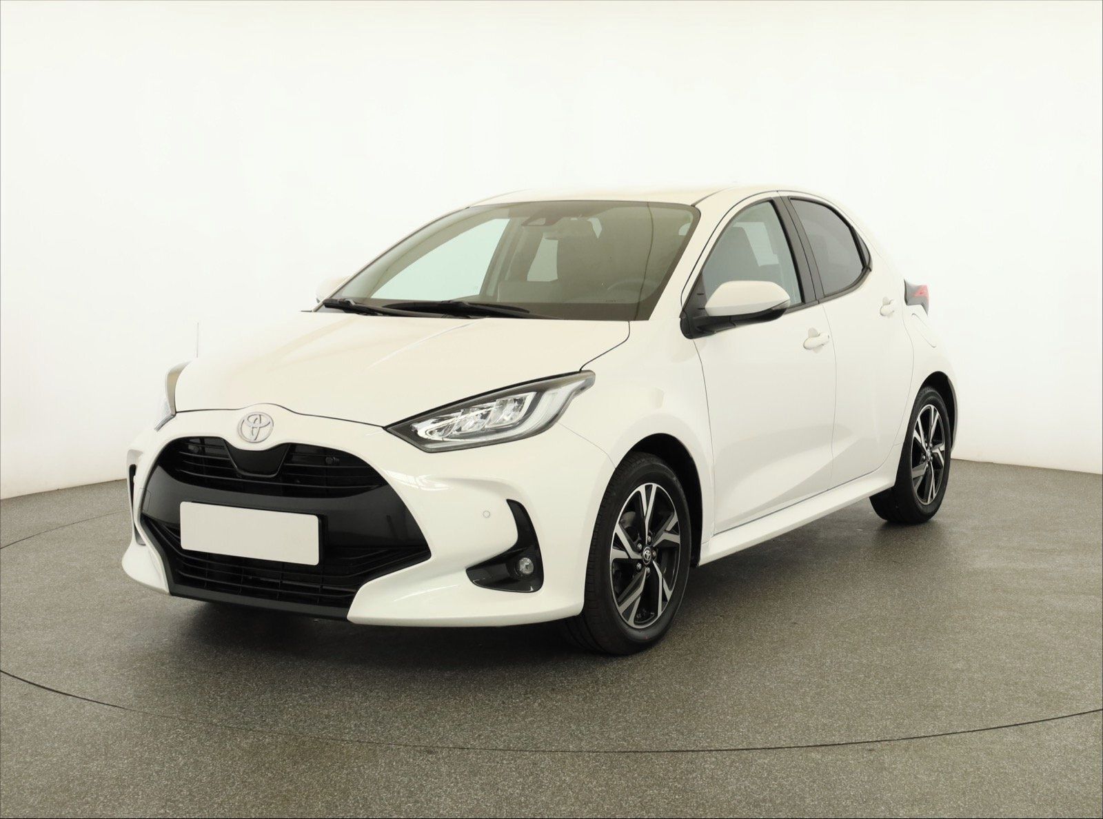 Toyota Yaris, 1.5 VVT-i, ČR,1.maj - fotka 2