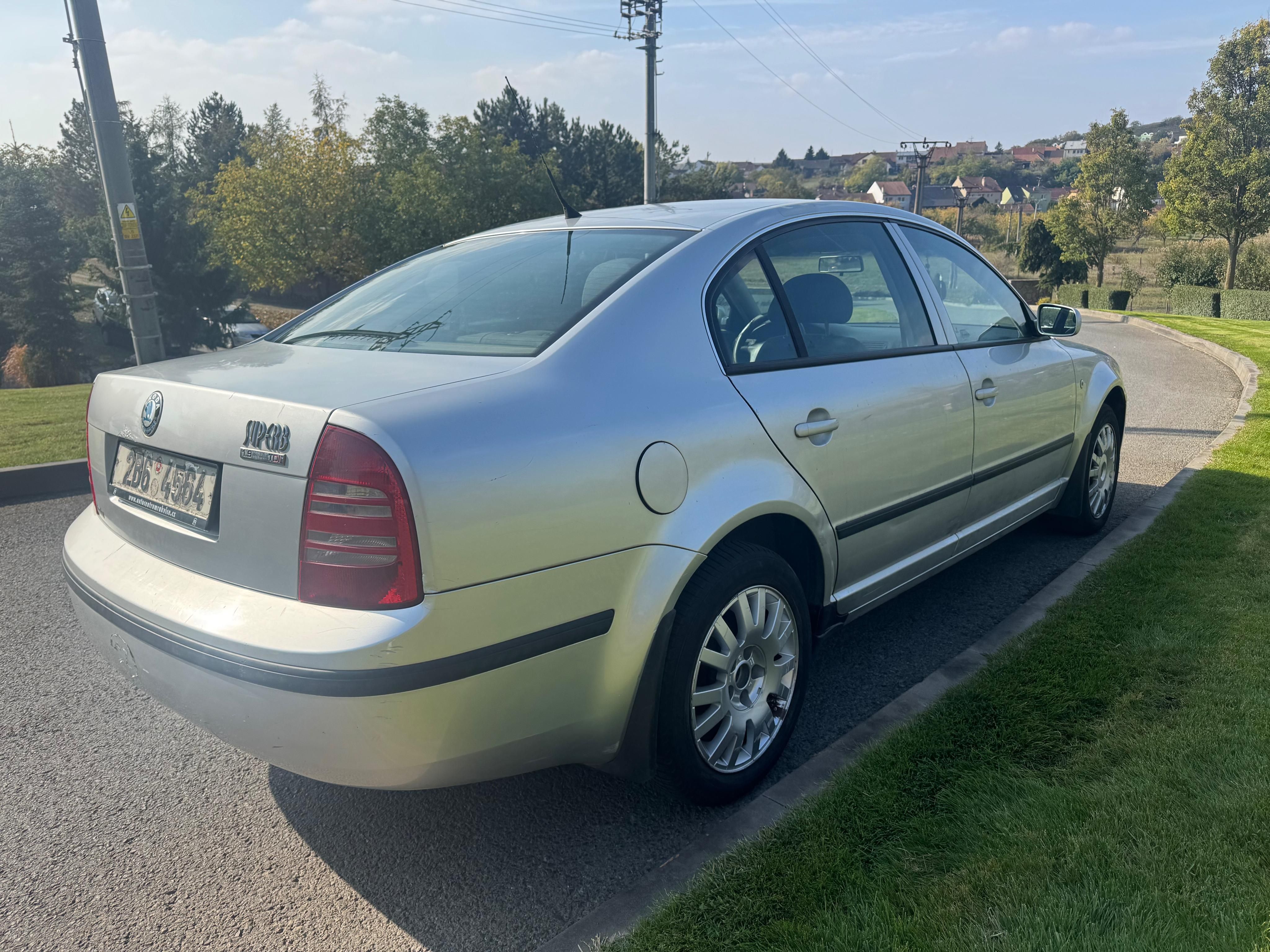 Škoda Superb, 1.9 TDI 96KW - fotka 4