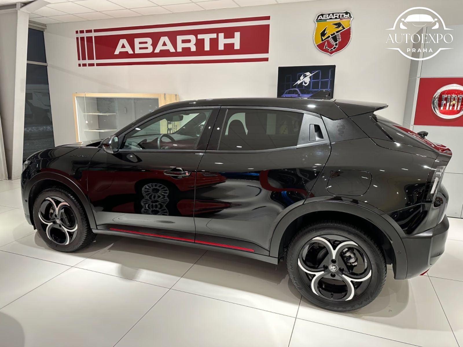 Alfa Romeo Junior, Ibrida 1.2 VGT 48V-Hybrid 100 - fotka 4