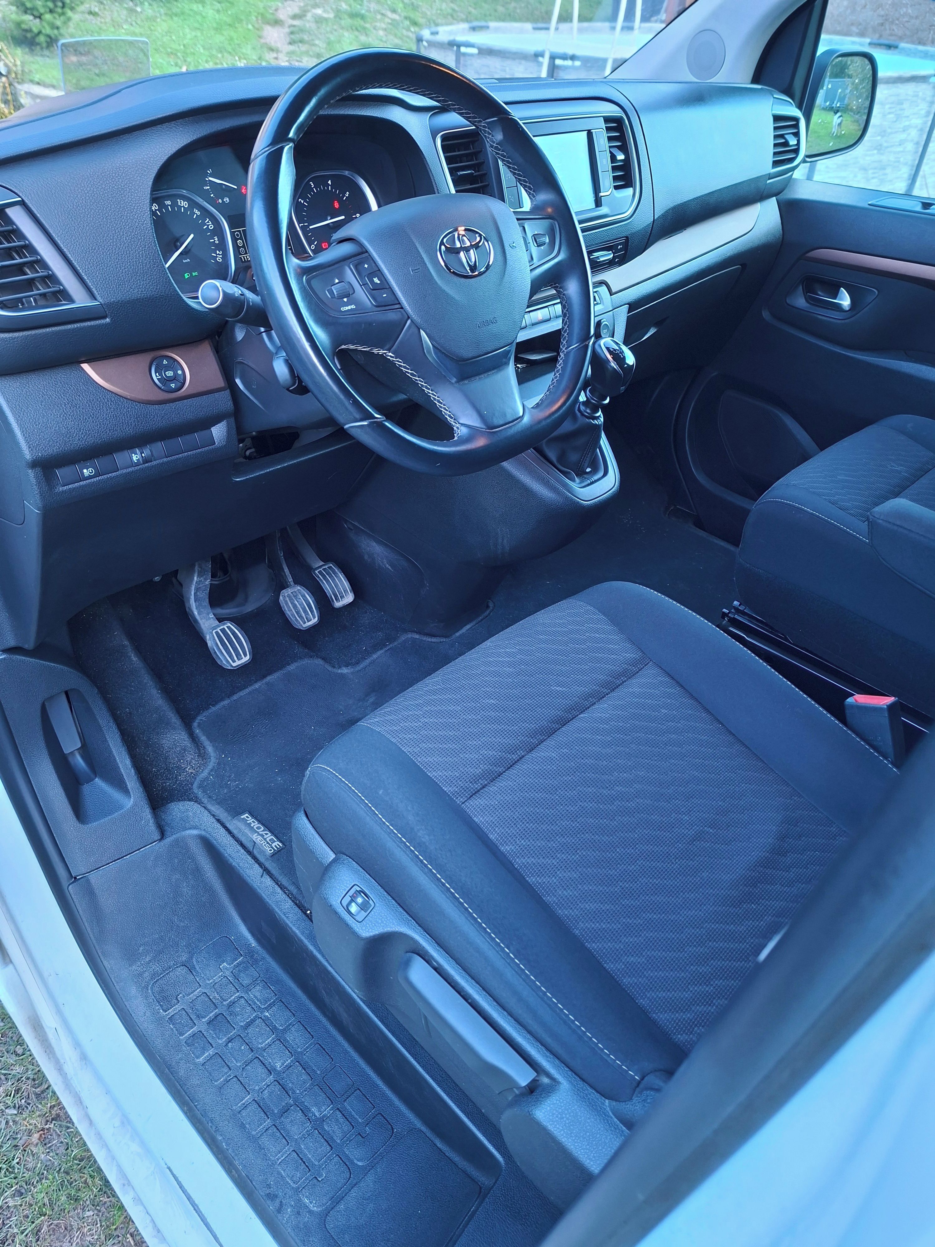 Toyota Proace, Toyota Proace Verso 2.0 D - fotka 5