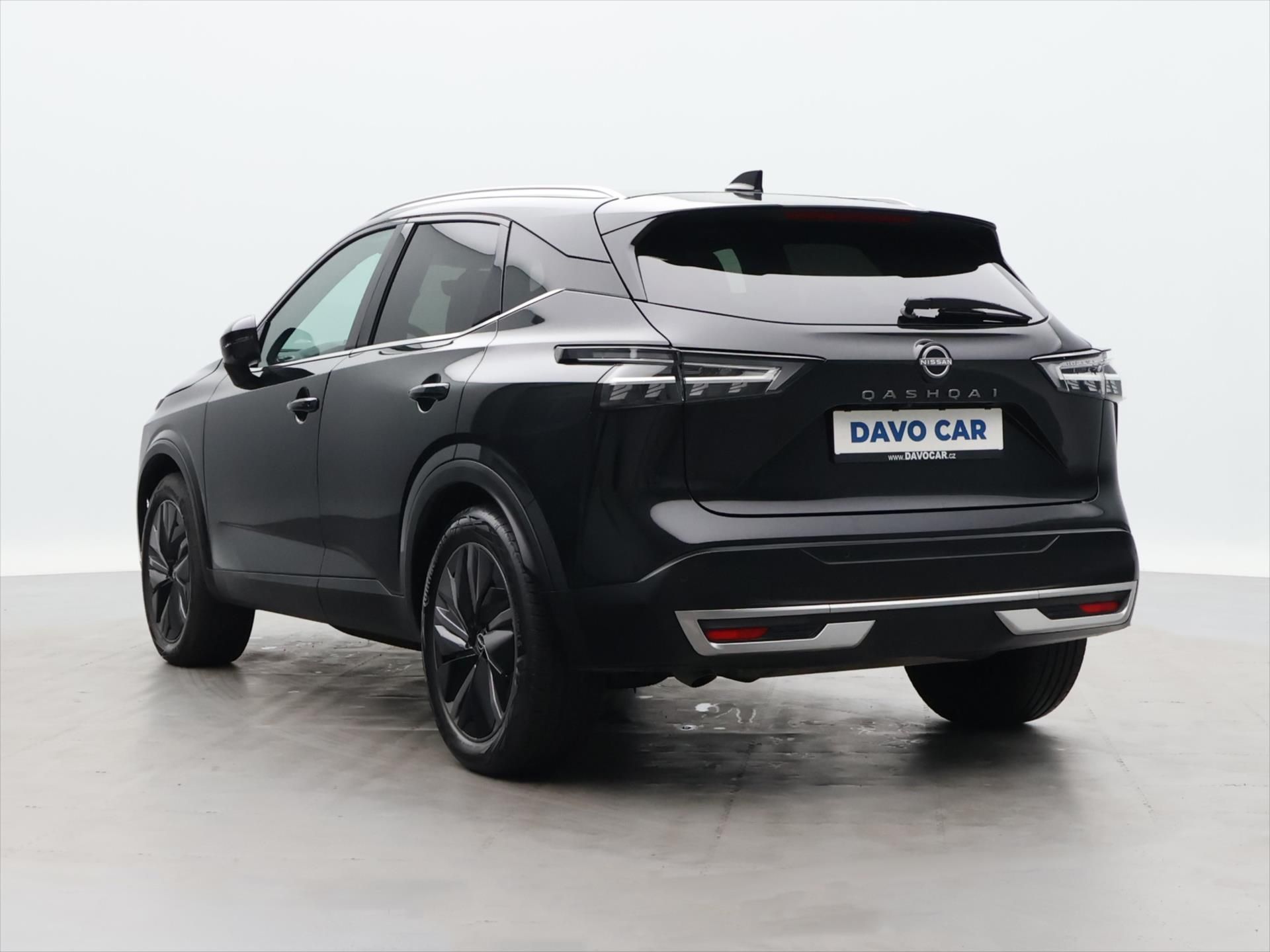 Nissan Qashqai, 1,3 DIG-T 116kW 4x4 Tekna CZ D - fotka 5
