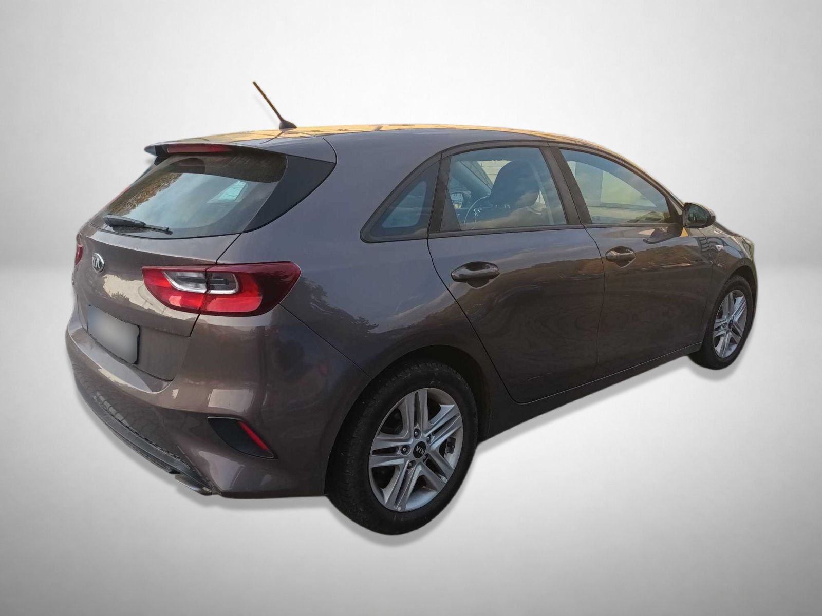 Kia Cee´d, 1.4 CVVT, Klima, Tempomat - fotka 2