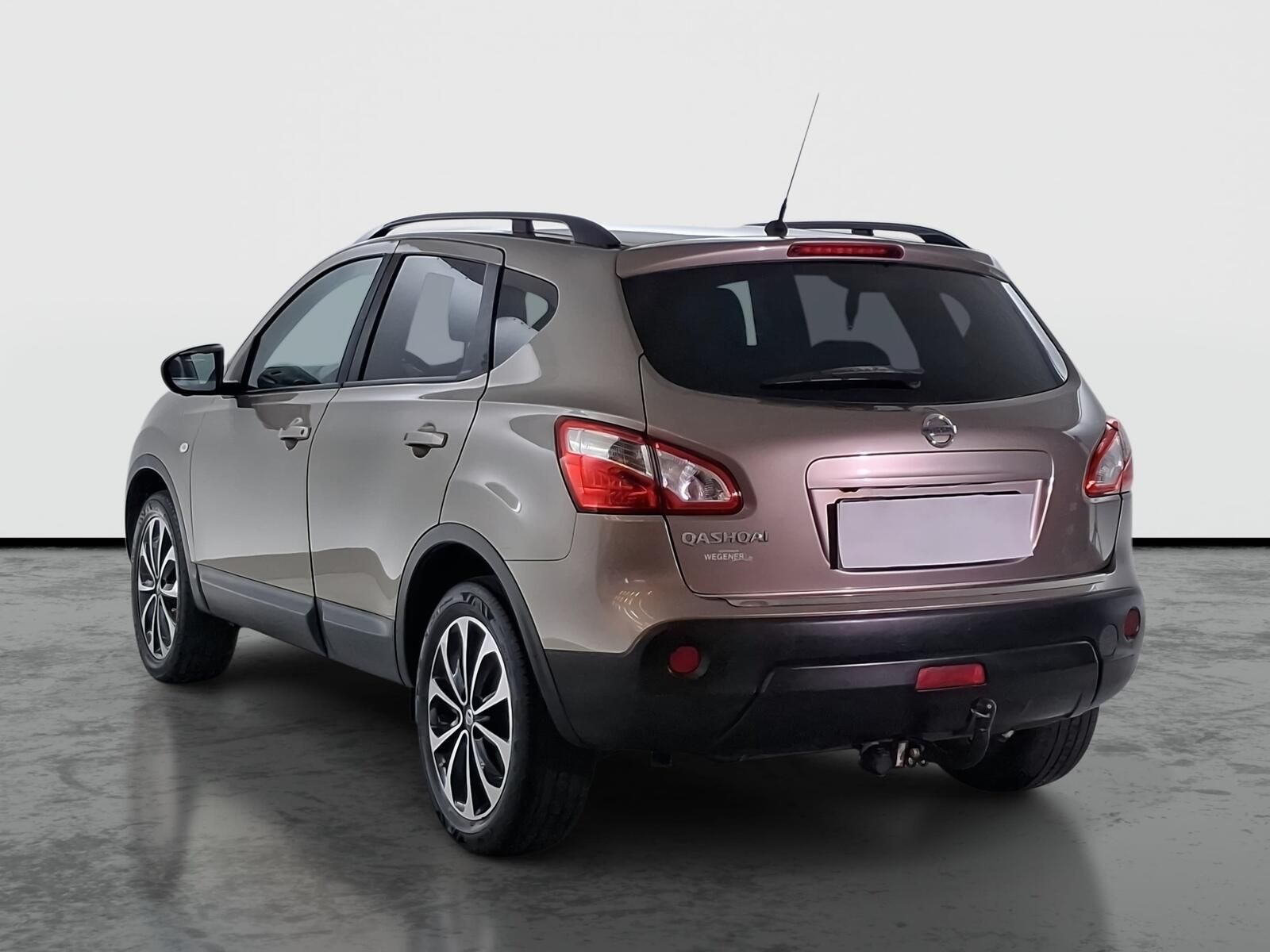 Nissan Qashqai, 1.6, Kožené sedačky, Xenony - fotka 4