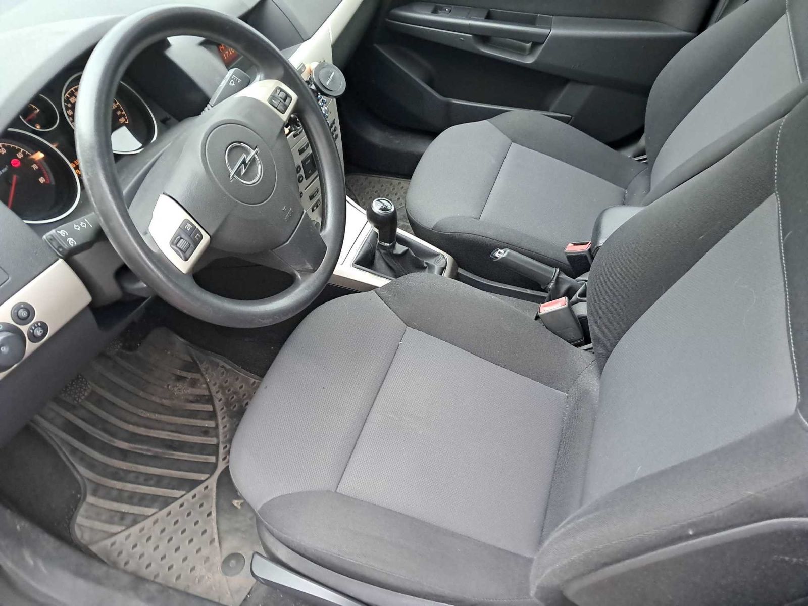 Opel Astra, 1.6 16V, levný provoz - fotka 3
