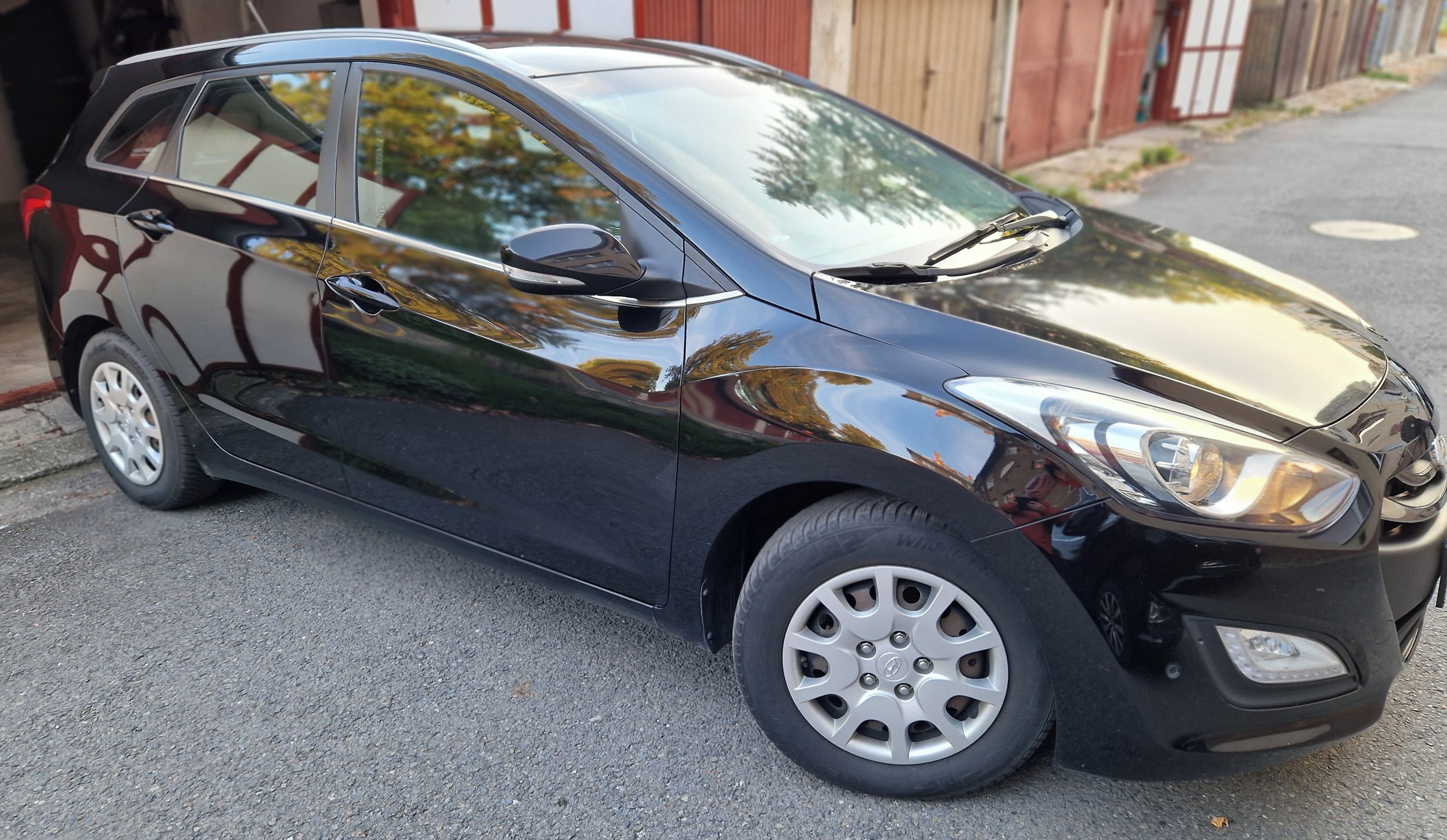 Hyundai i30, 1,6 CDRi - fotka 3