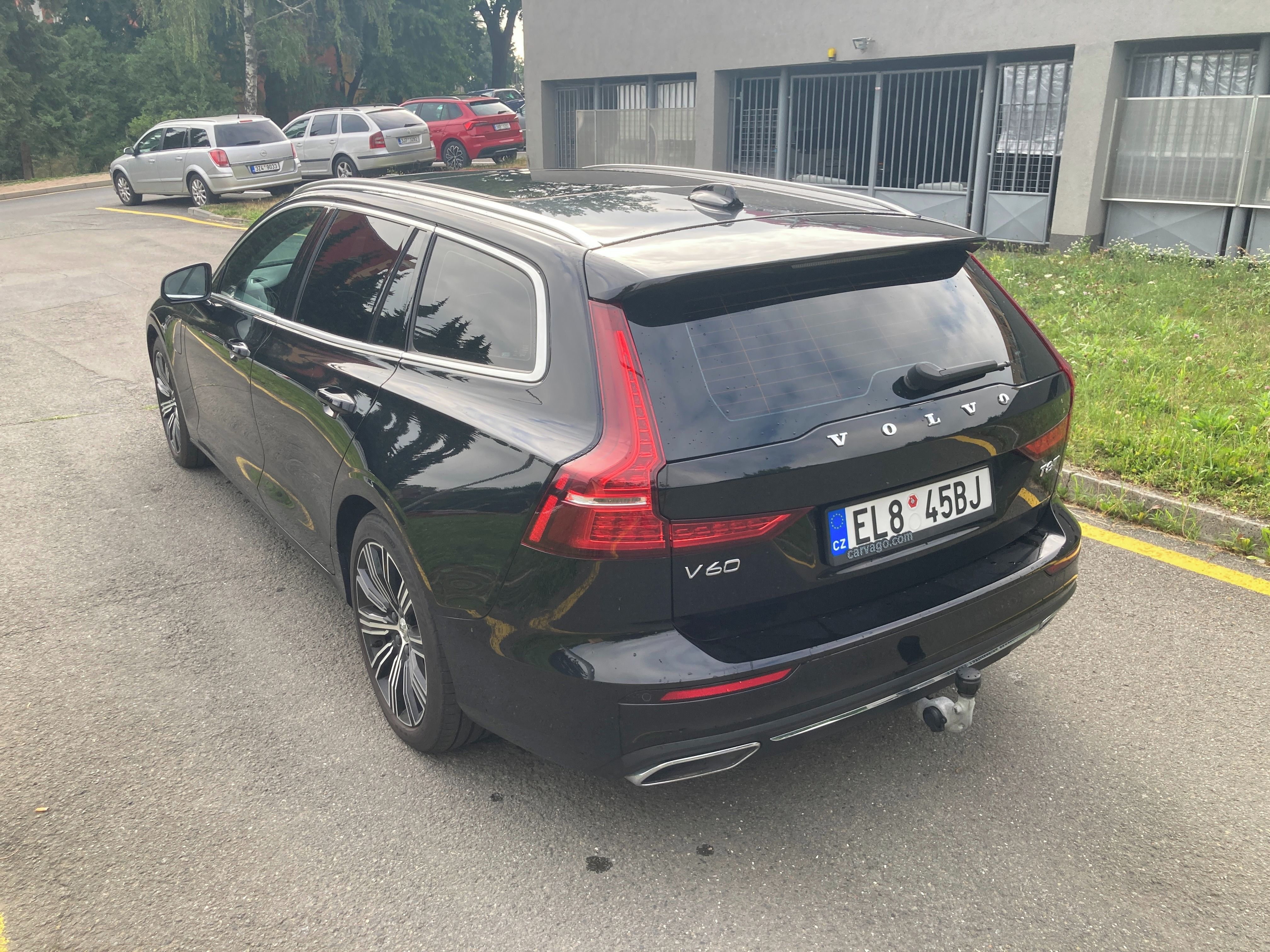 Volvo V60, T8 Twin Engine Inscription - fotka 4