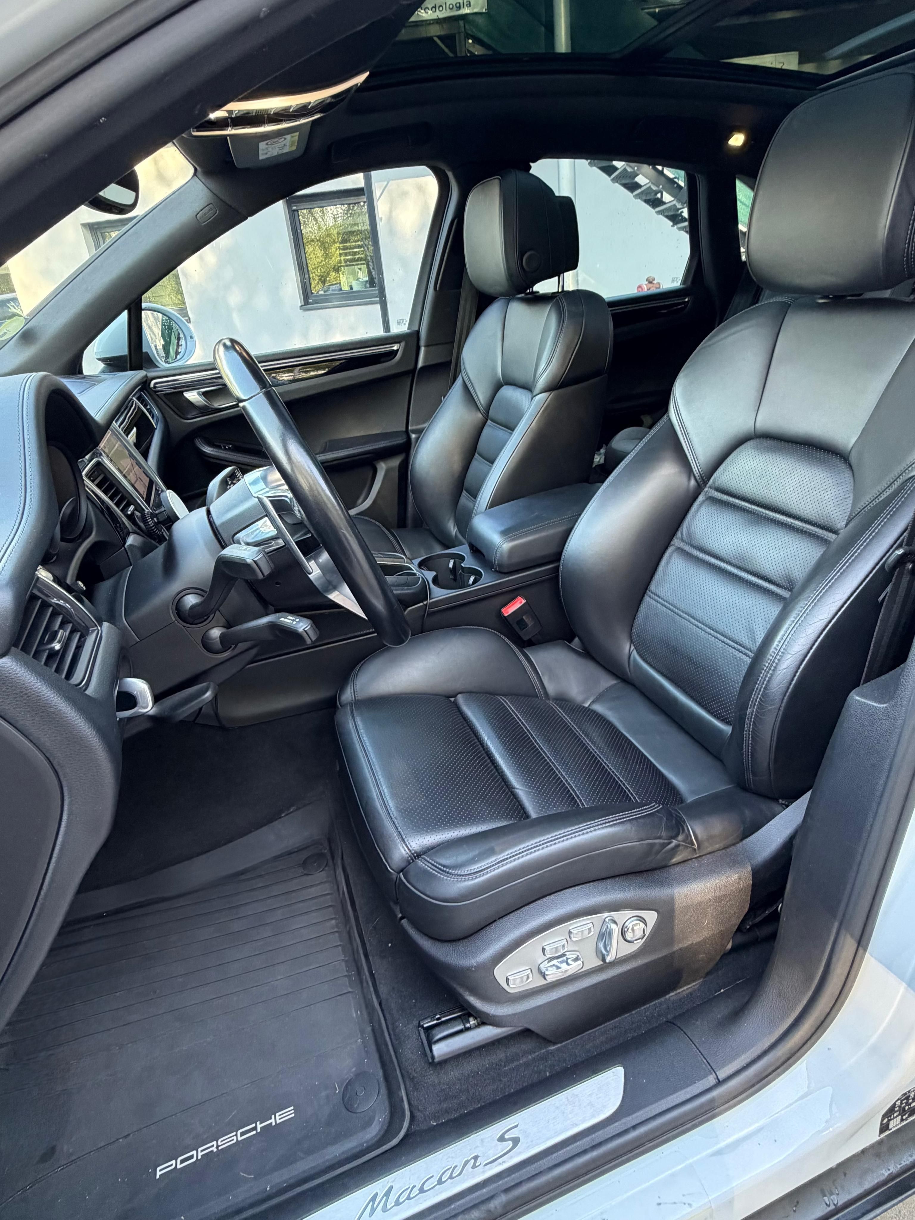 Porsche Macan, 3.0d CarPlay 4x4 keyless - fotka 5