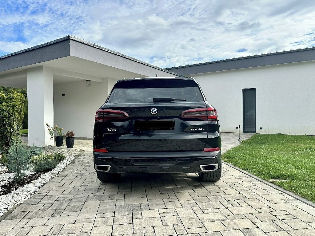 BMW X5, 45e - fotka 5