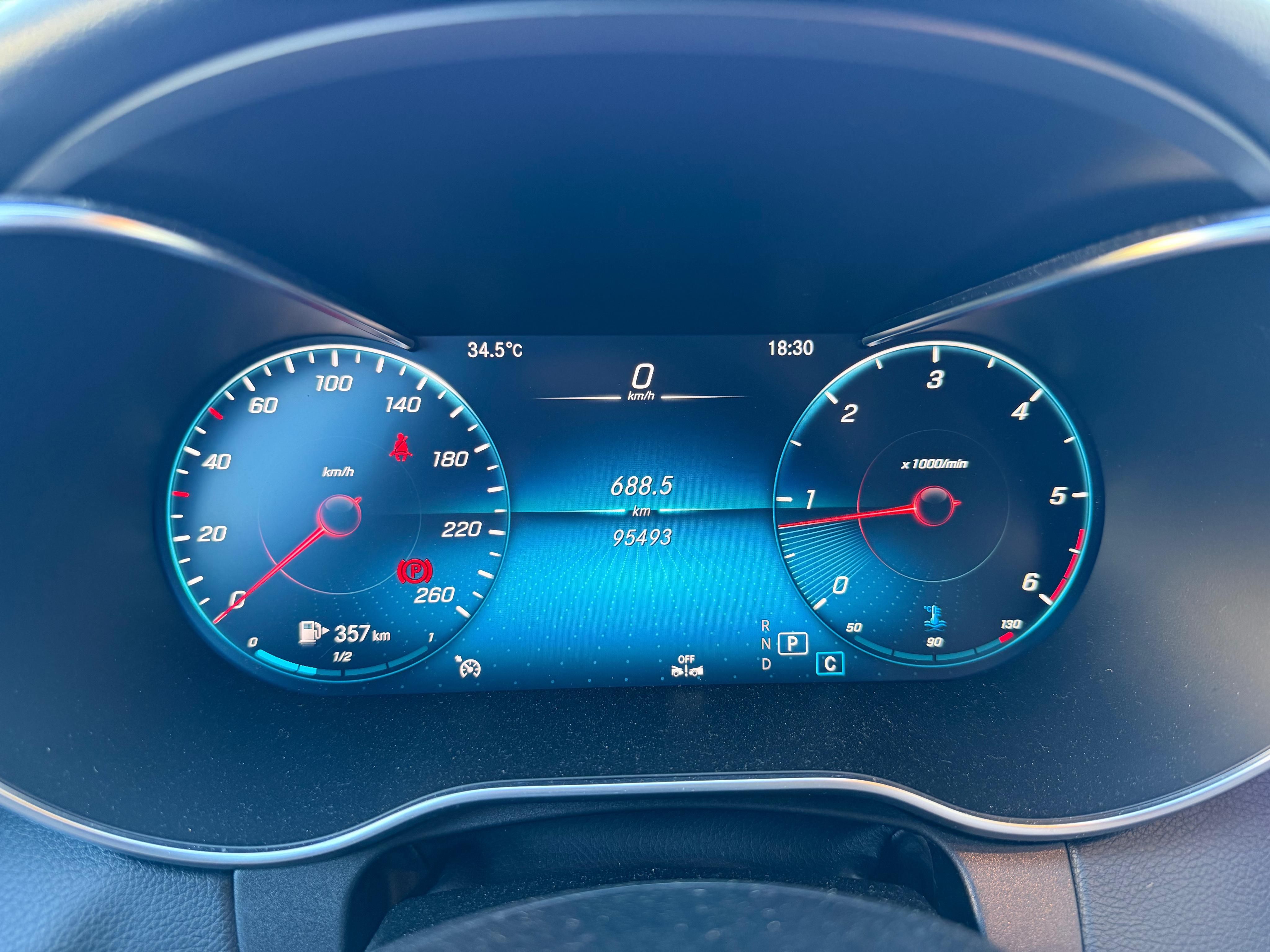 Mercedes-Benz Třídy C, Mercedes Benz C220d 4matic - fotka 6