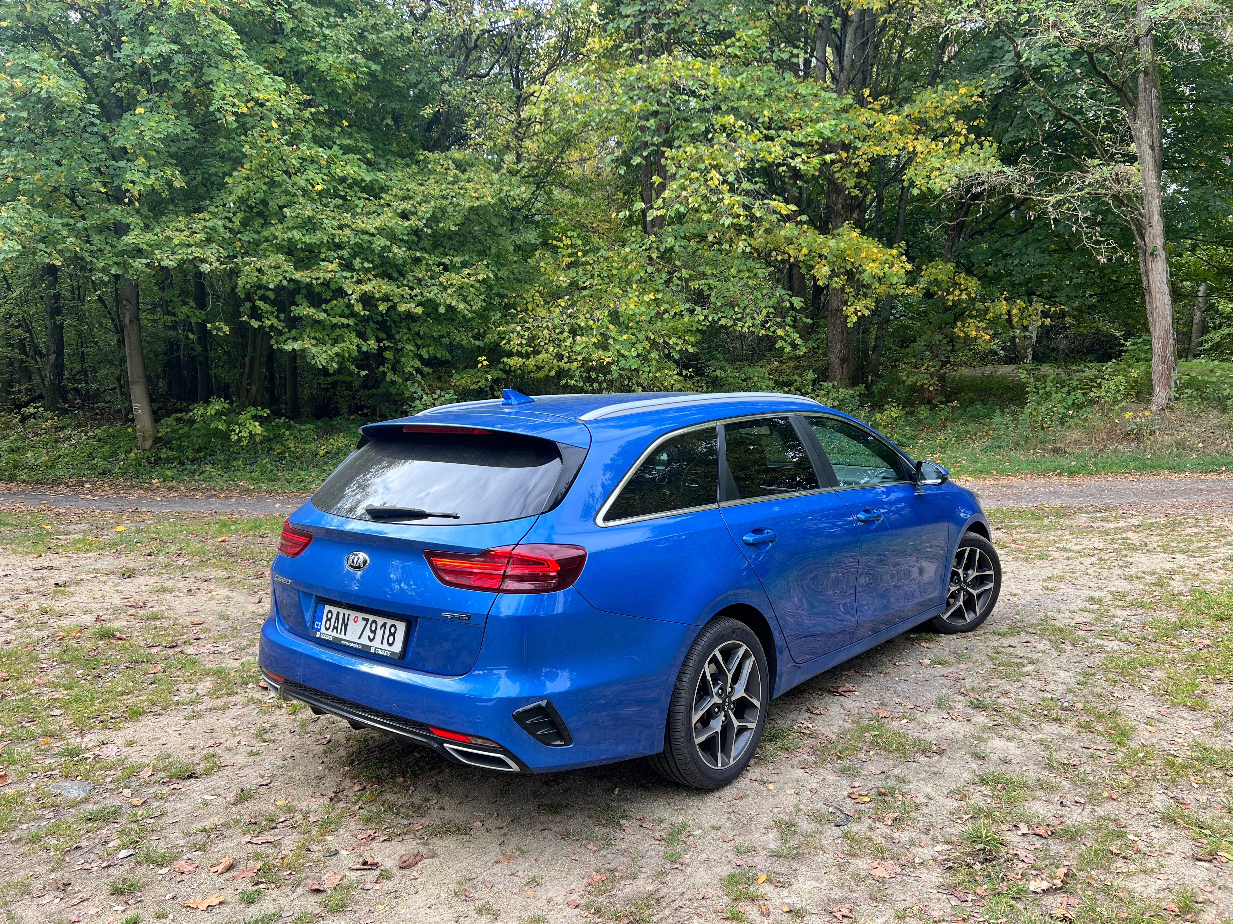 Kia Cee´d, Kia Ceed 1.6CRDI 7DCT GT-Line - fotka 4