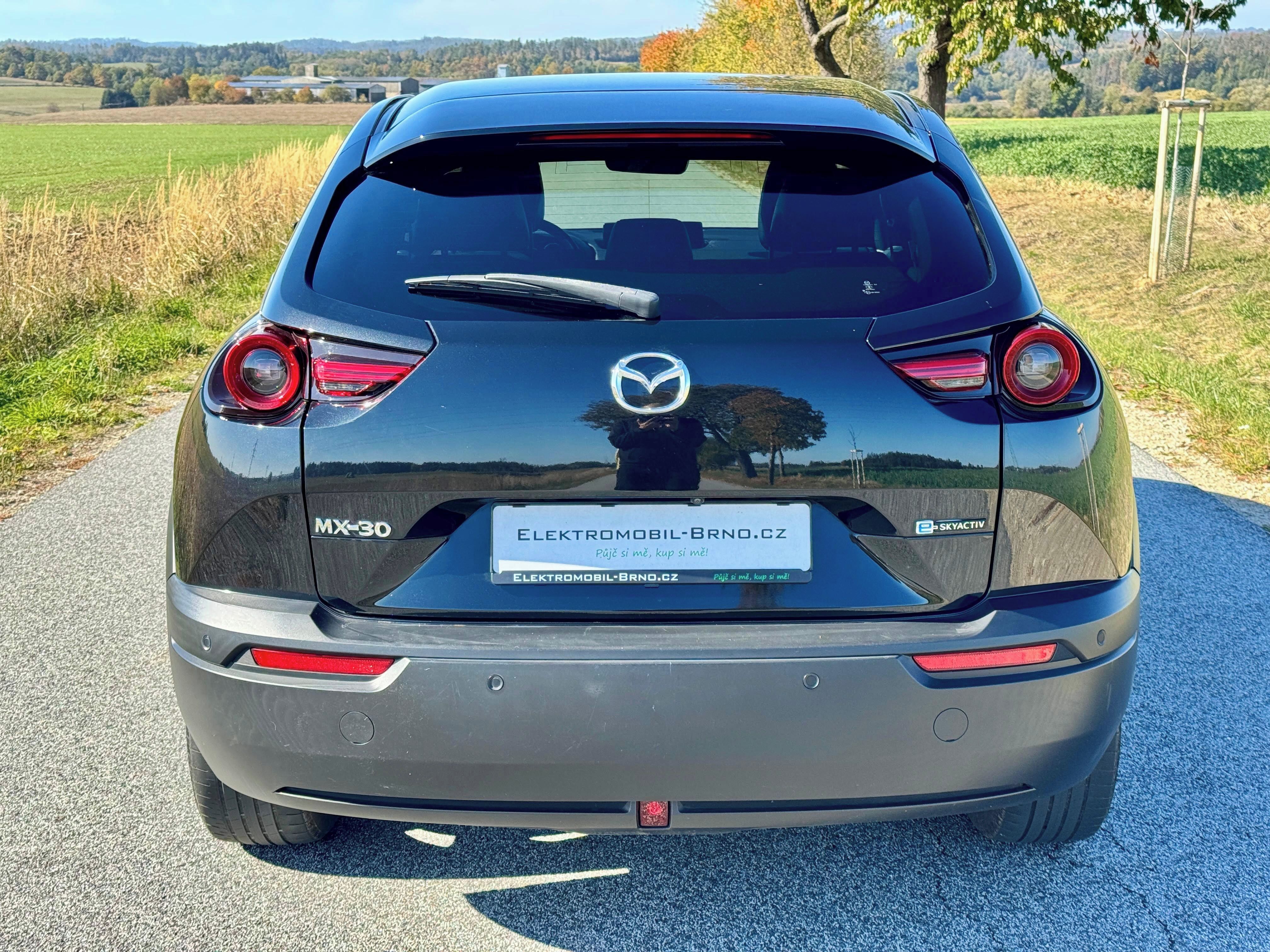 Mazda MX-30, 35,5kWh,SoH90%,HEAD-UP,TČ - fotka 5