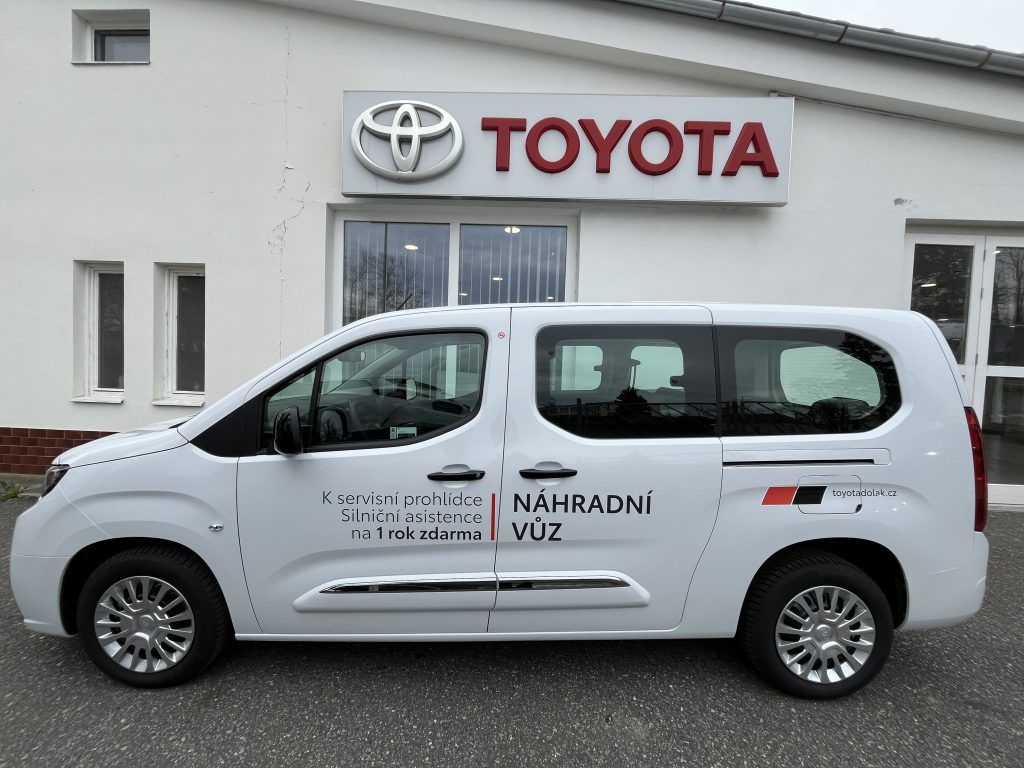 Toyota Proace City Verso, 1.5 D 100 MT Business - fotka 4