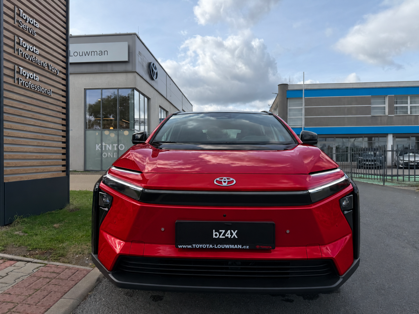 Toyota bZ4X, Executive 73.1 kWh - fotka 2