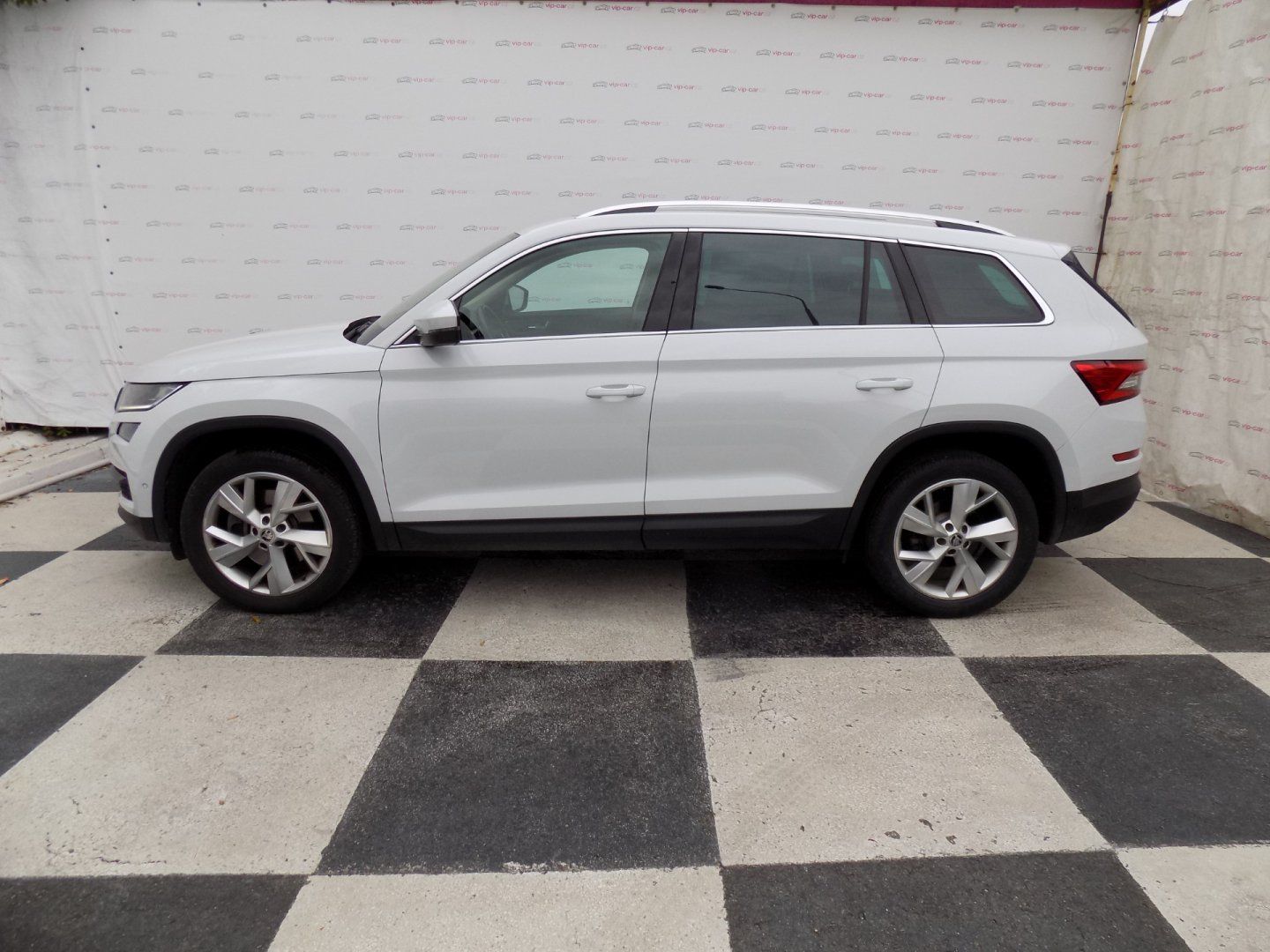 Škoda Kodiaq, 2.0TSi/DSG/4x4/LED/PANO/DPH/ - fotka 2