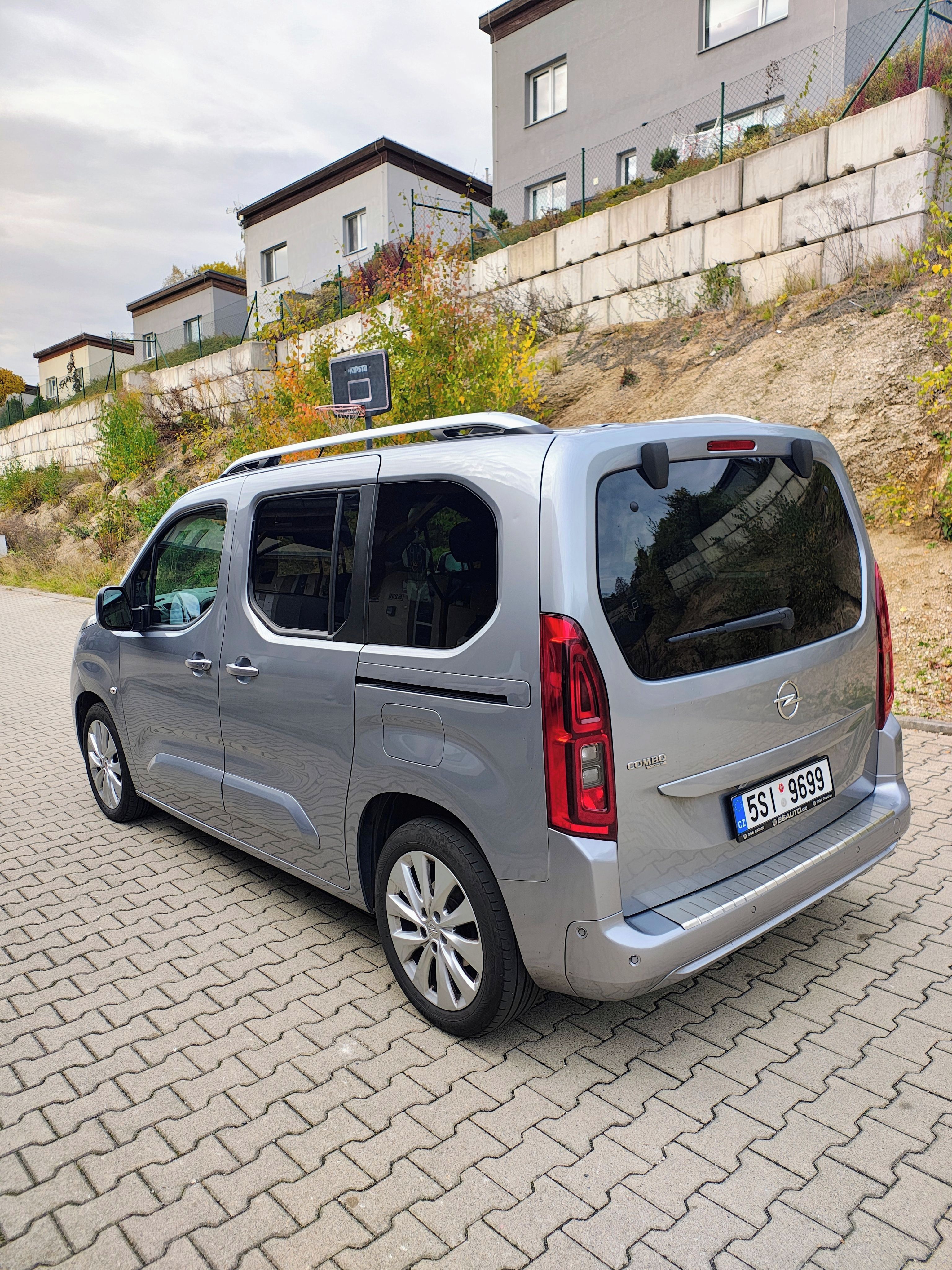 Opel Combo, Opel Combo Life 1.5 CDTI 96 kW - fotka 6
