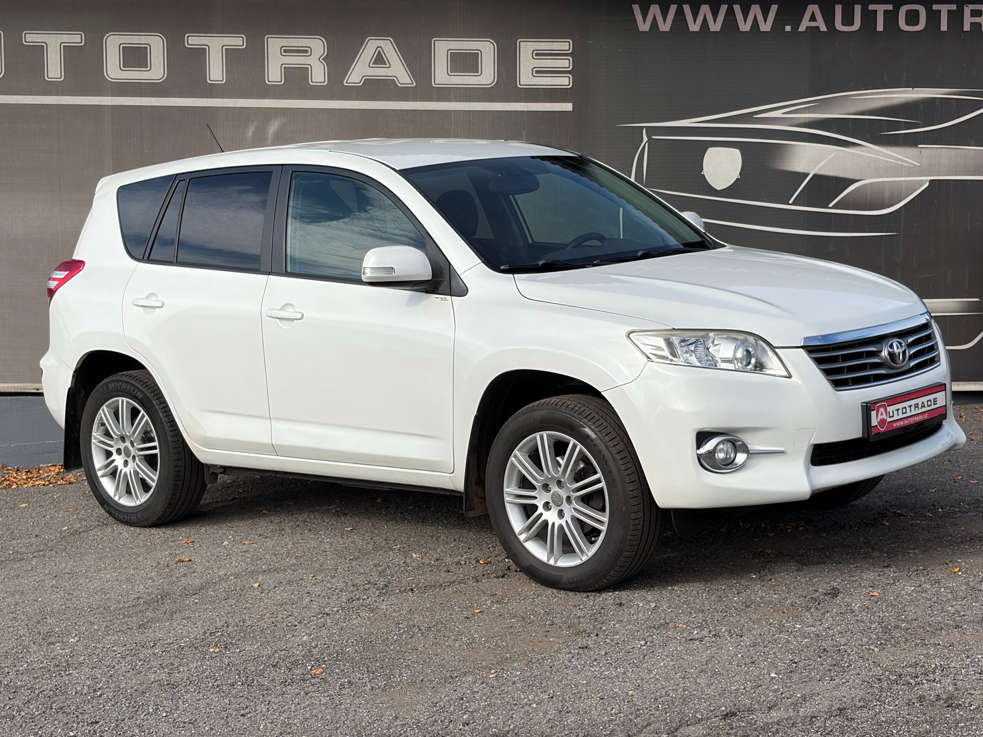 Toyota Rav4, 2.0 VVT-i, 116kW, 4x4, TAŽNÉ - fotka 6