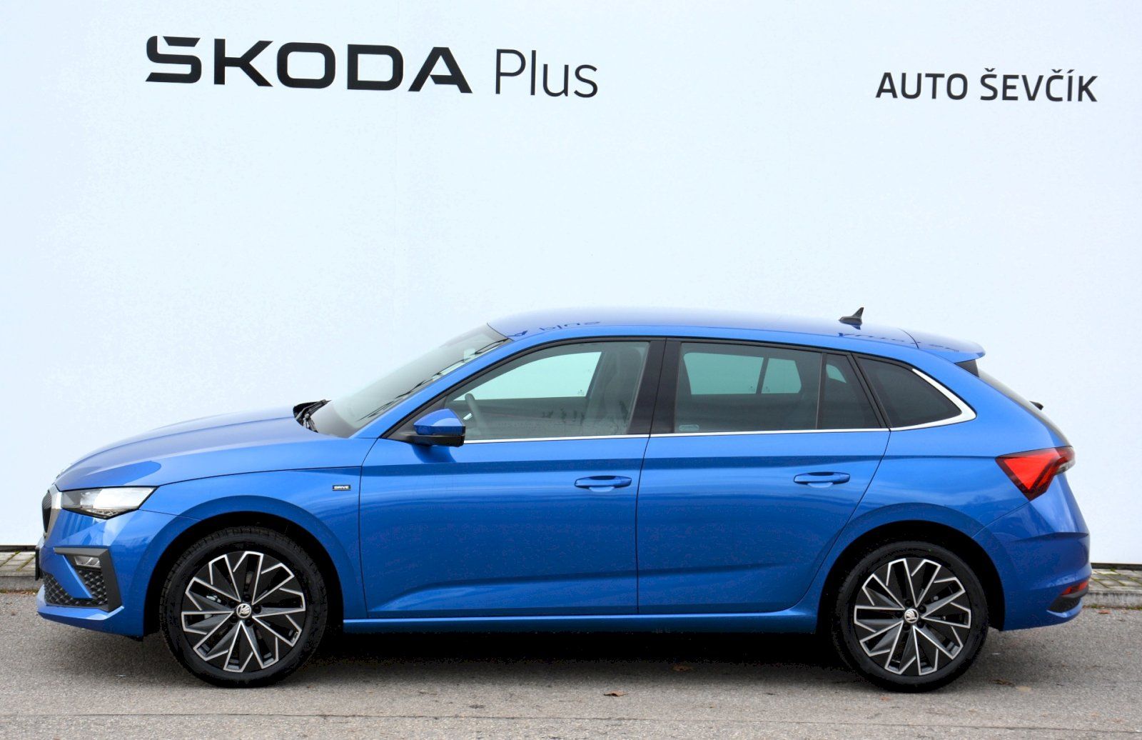 Škoda Scala, Drive 1,0 TSI 85 kW 6 MP - fotka 3