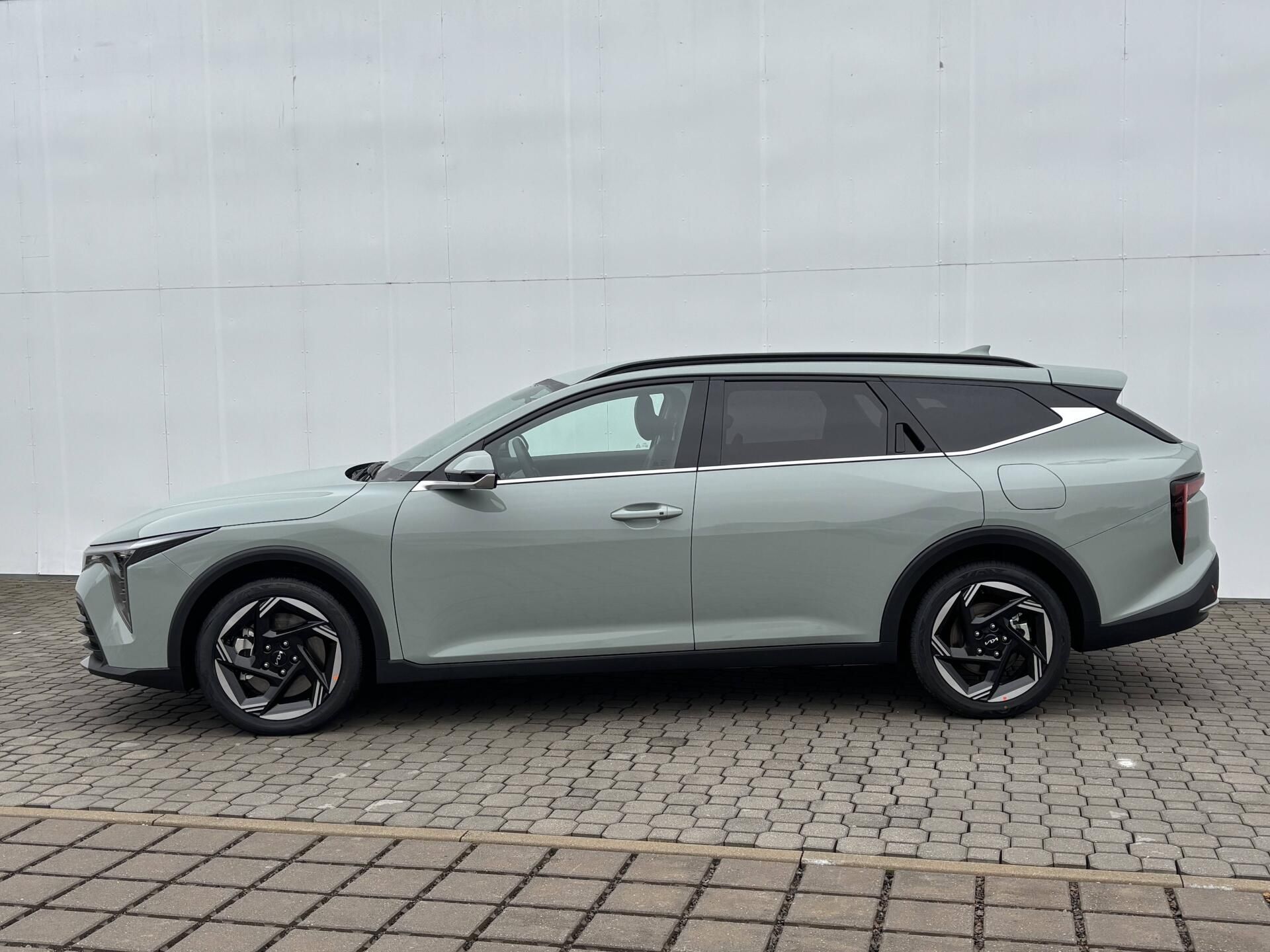 Kia K4, TOP 7DCT 1,6 T-GDi - fotka 3