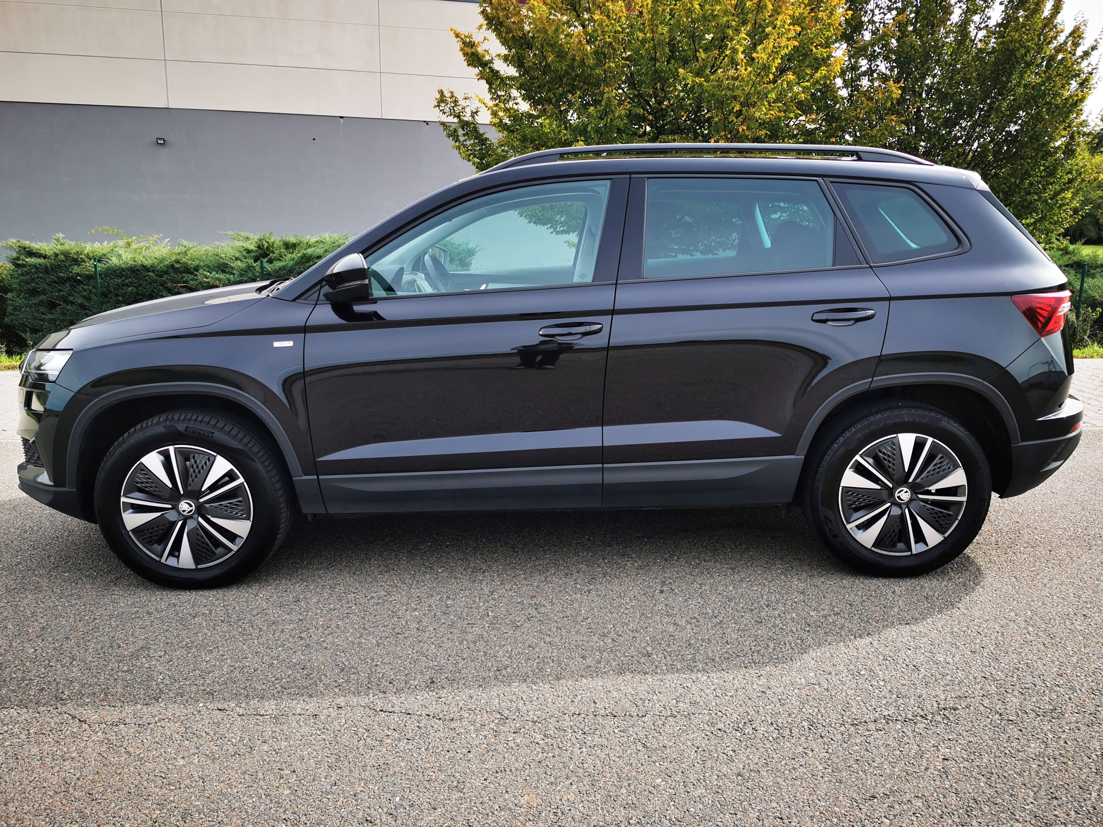 Škoda Karoq, 2.0 TDI 4X4 110KW DSG7 TOUR - fotka 3