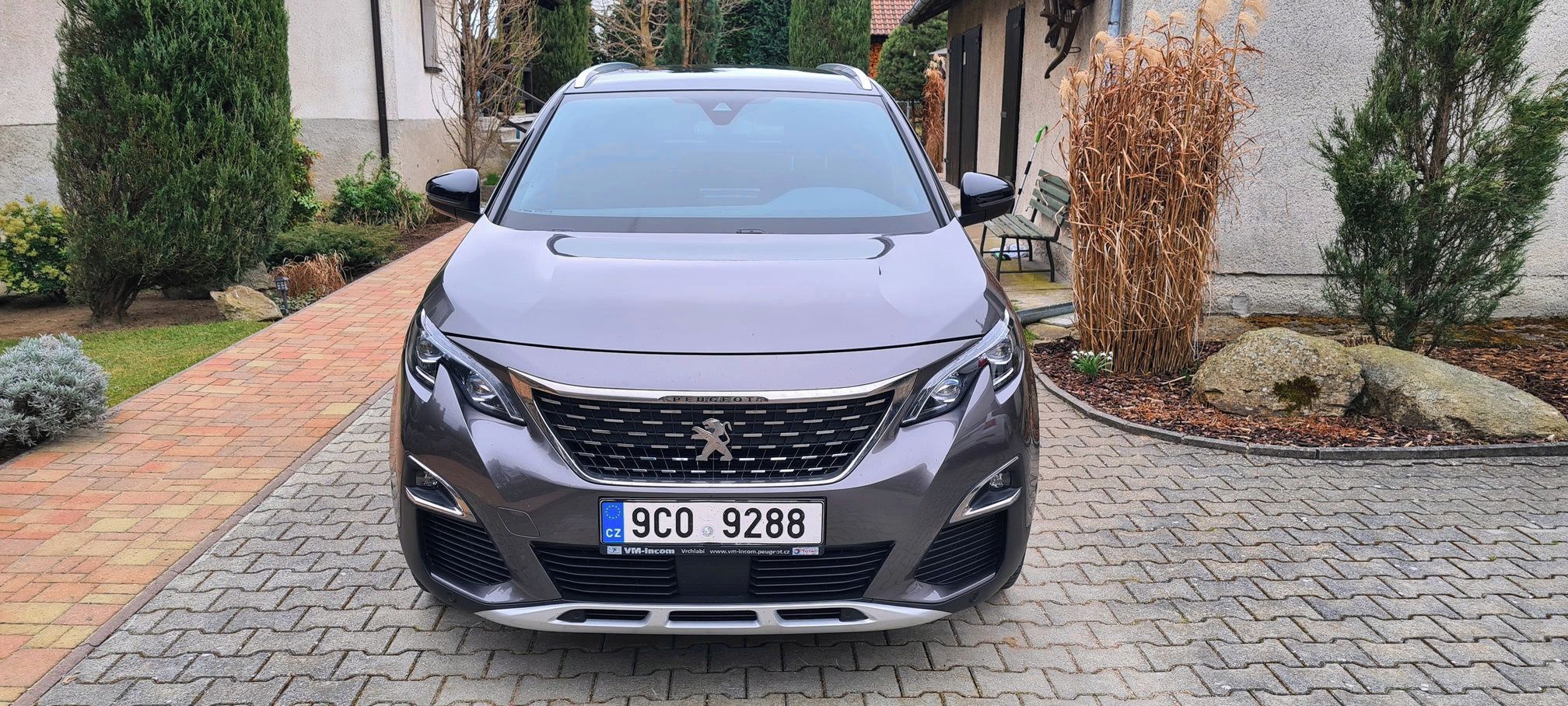 Peugeot 5008, GT 2.0,130 kW, 7-místné, tažné - fotka 3