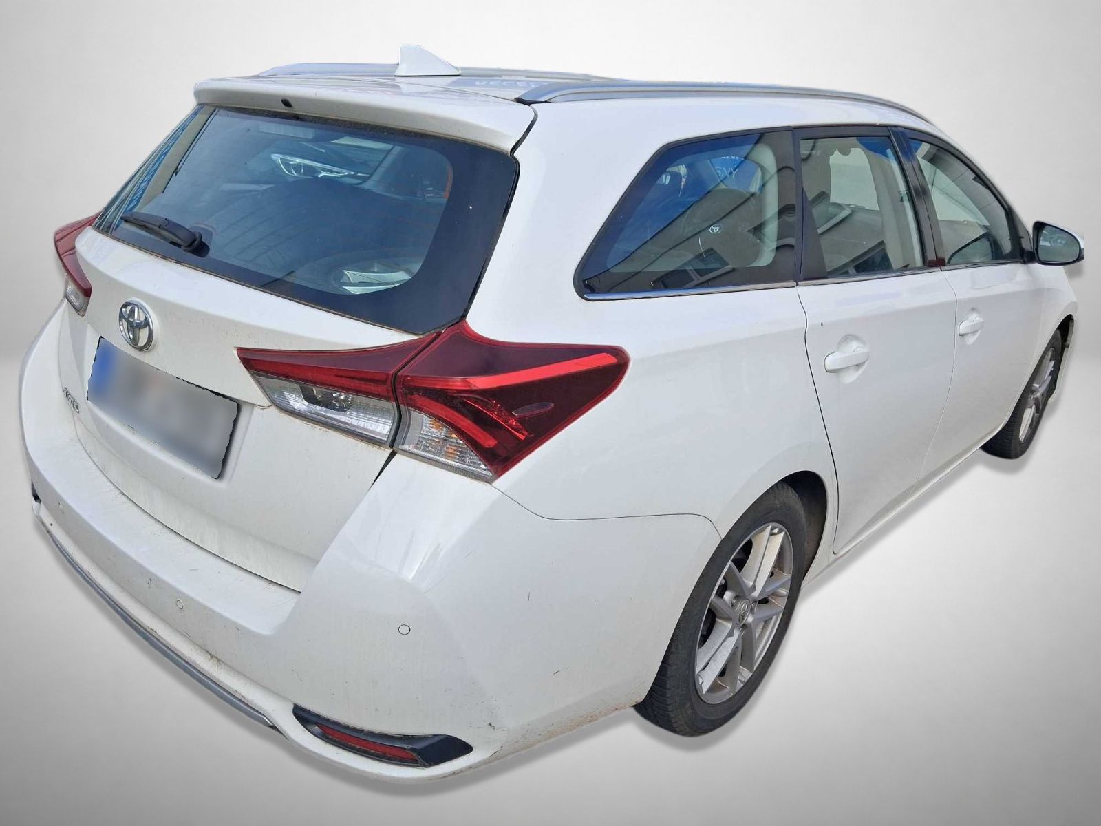 Toyota Auris, 1.6 Valvematic, ČR,1.maj - fotka 2