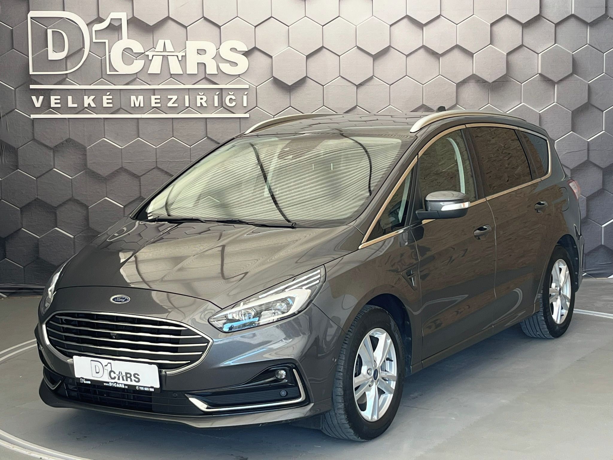 Ford S-MAX, 2,5 HEV Titanium 7míst