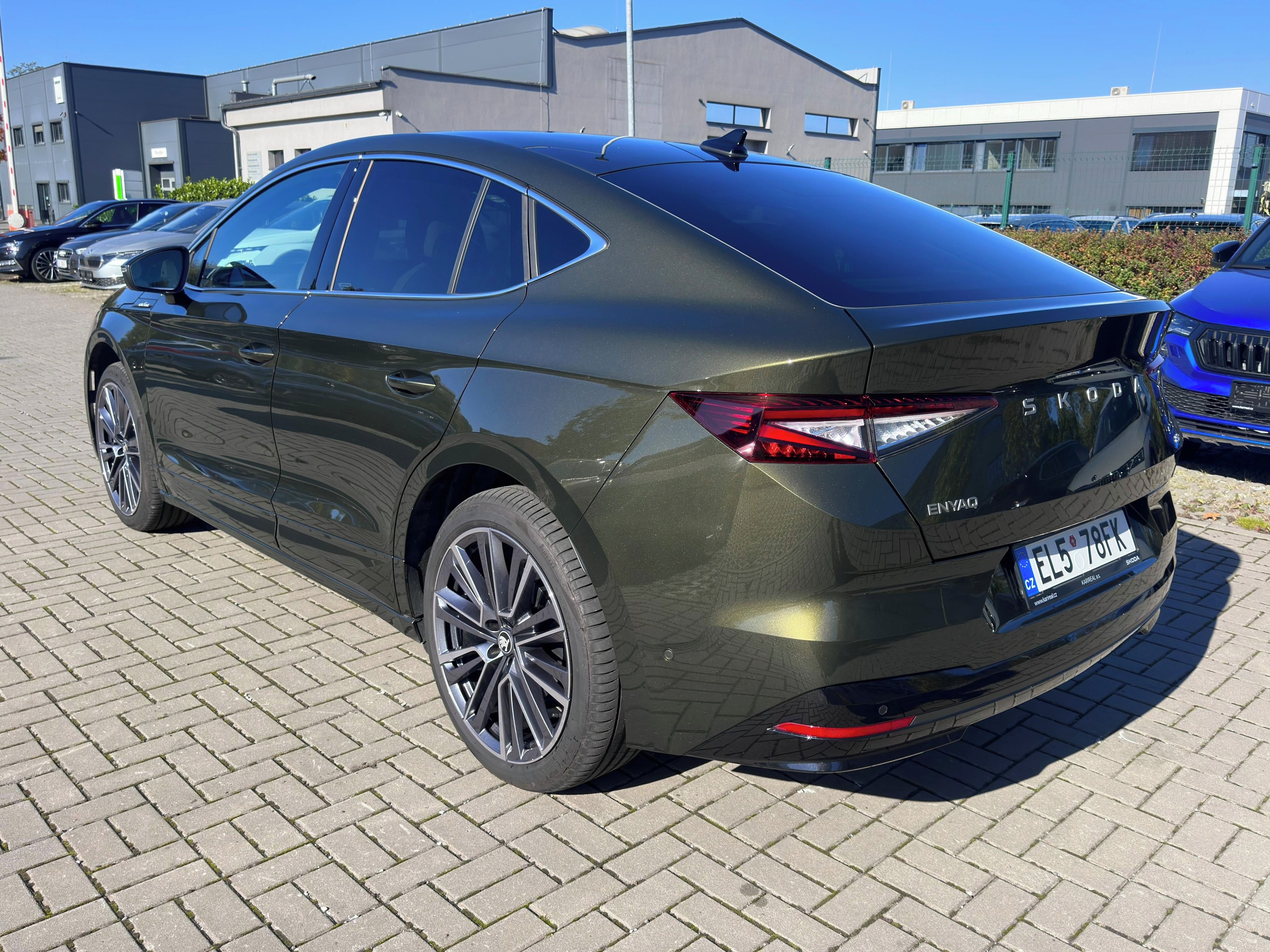 Škoda Enyaq Coupé, L&K, 85x, 4x4, 210kW, 82kWh - fotka 4