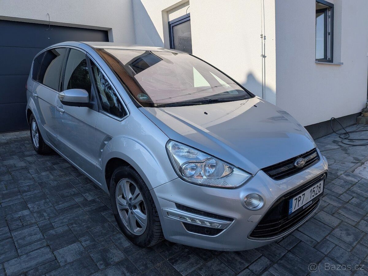 Ford S-MAX, s automatickou převodovkou
