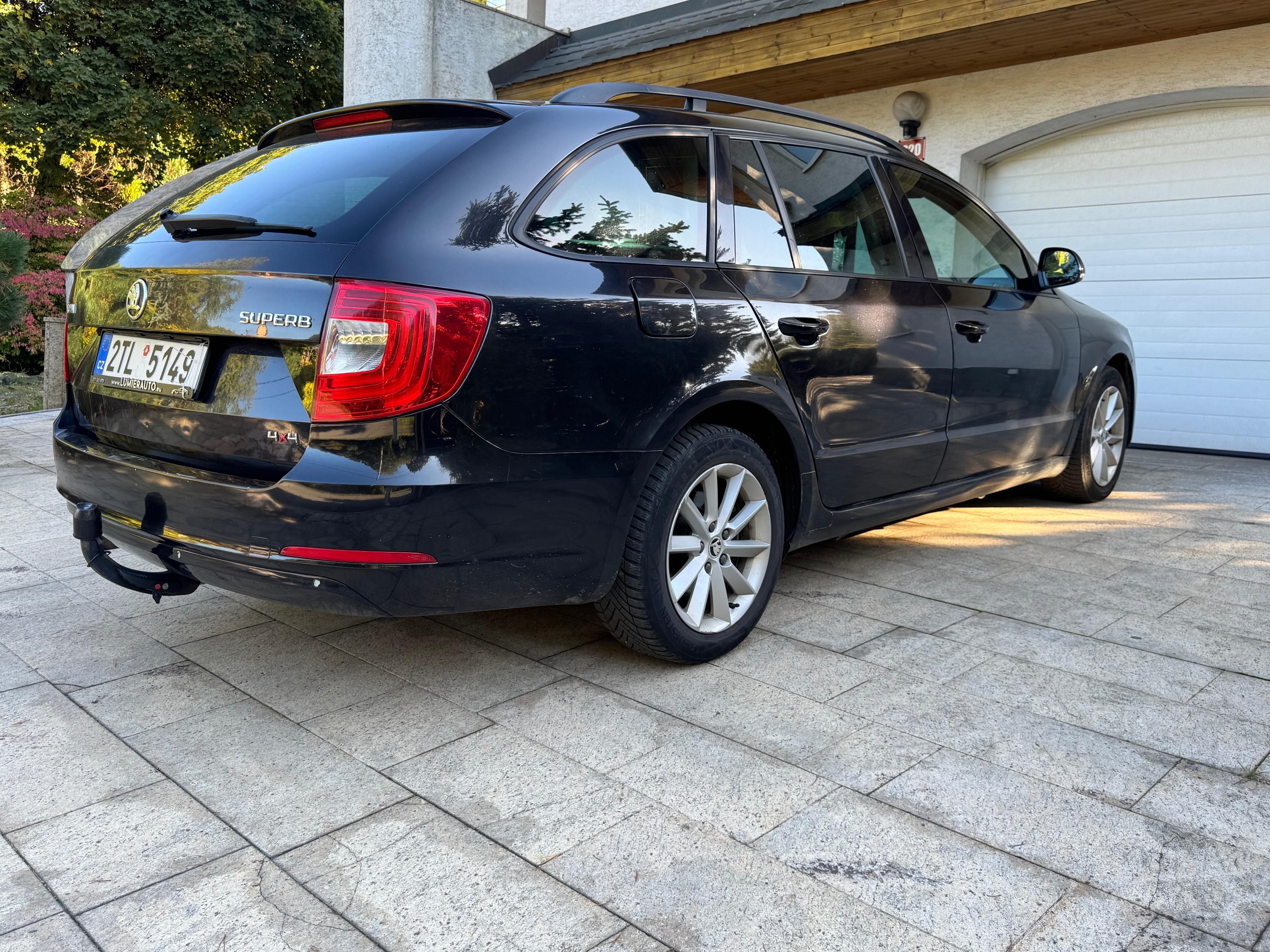 Škoda Superb, 1.majitel,2.0 TDI,4x4, Garáž. - fotka 4