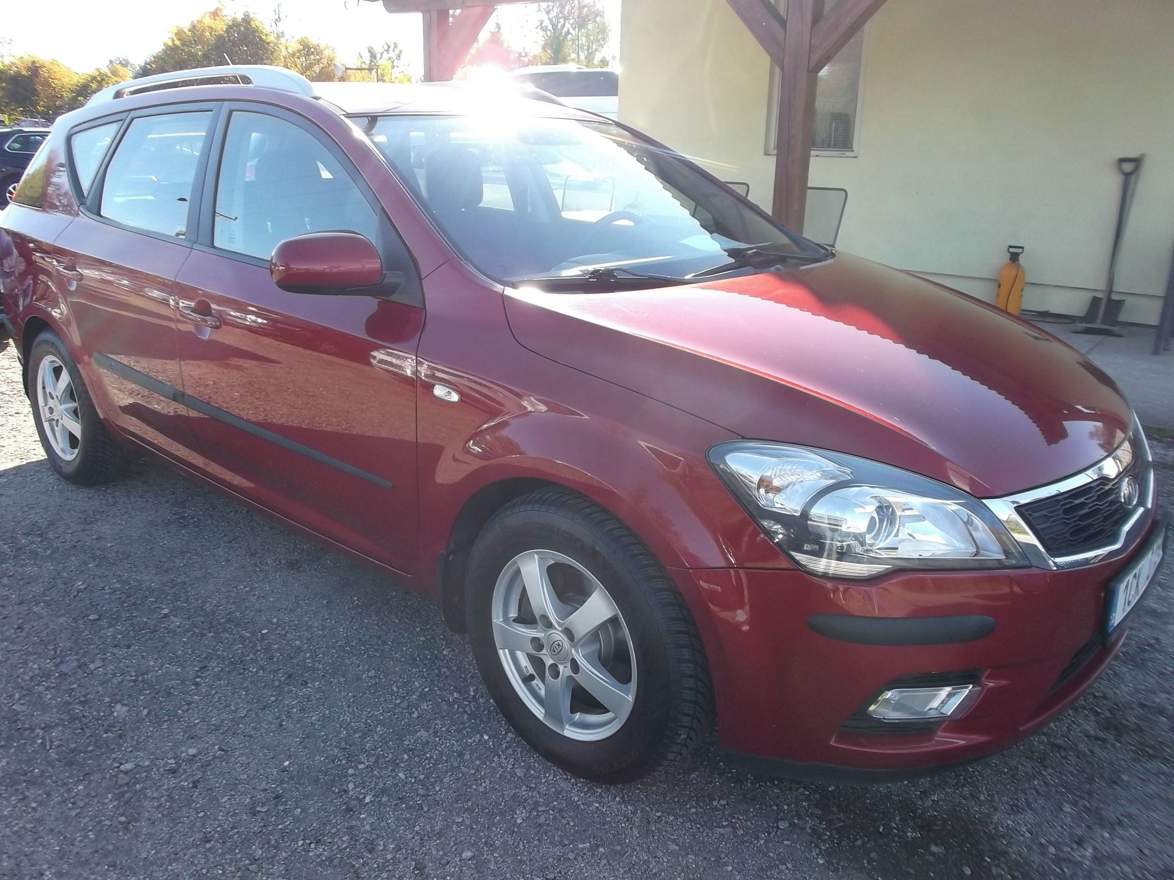 Kia Cee´d, 1.4i - fotka 5
