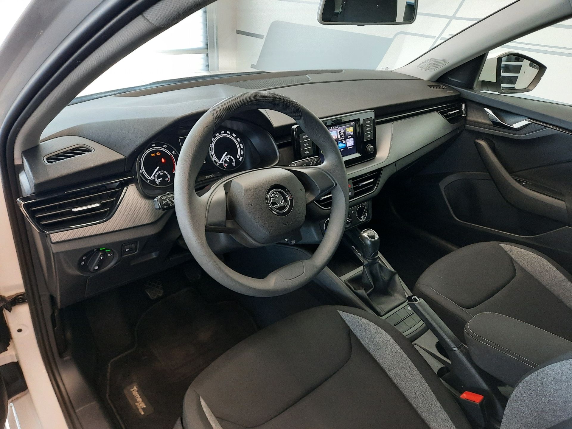 Škoda Scala, Ambition 1.0 TSI (70kW/95k) - fotka 6