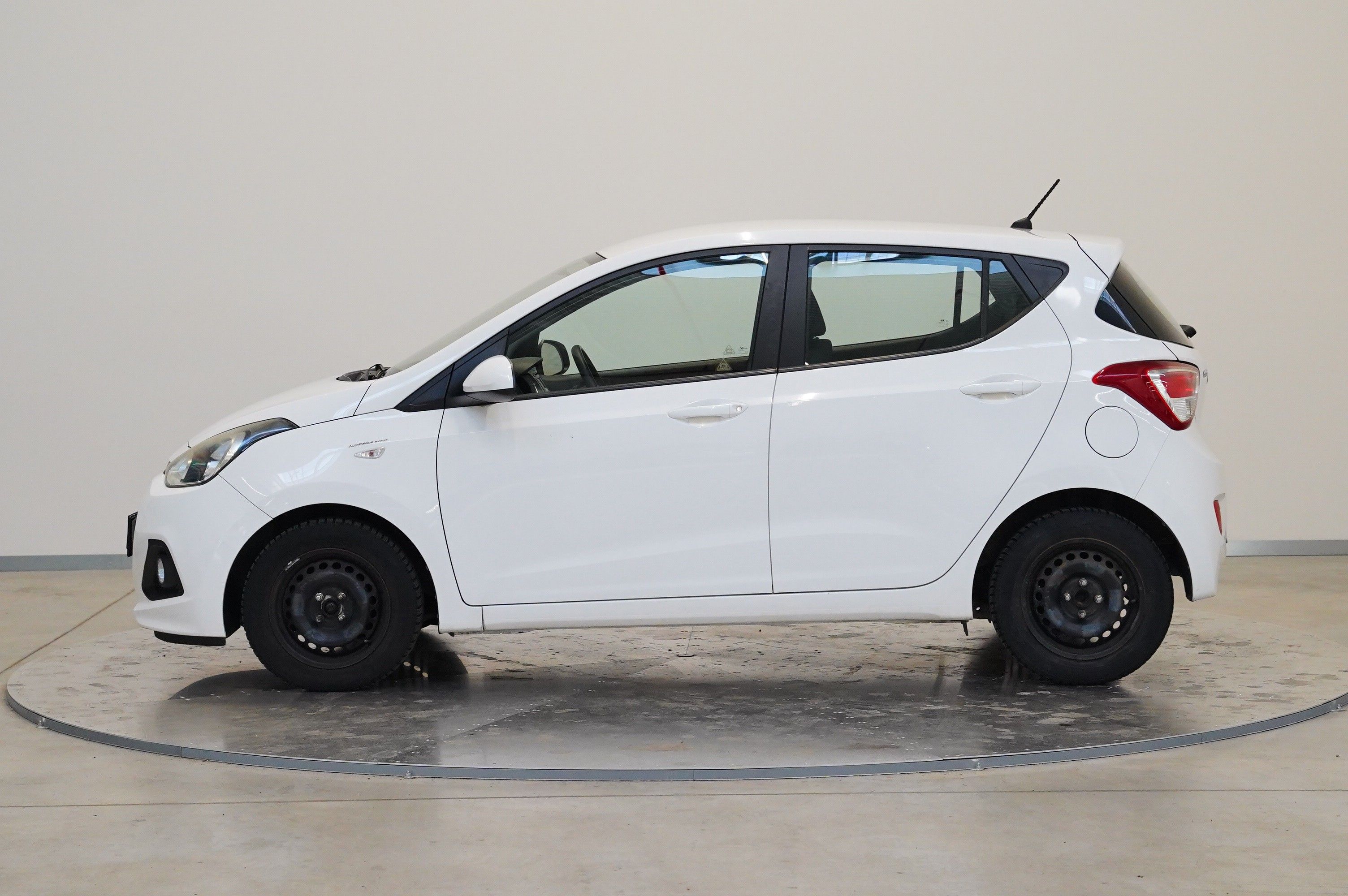 Hyundai i10, 1.0 MPI 48 kW - fotka 3