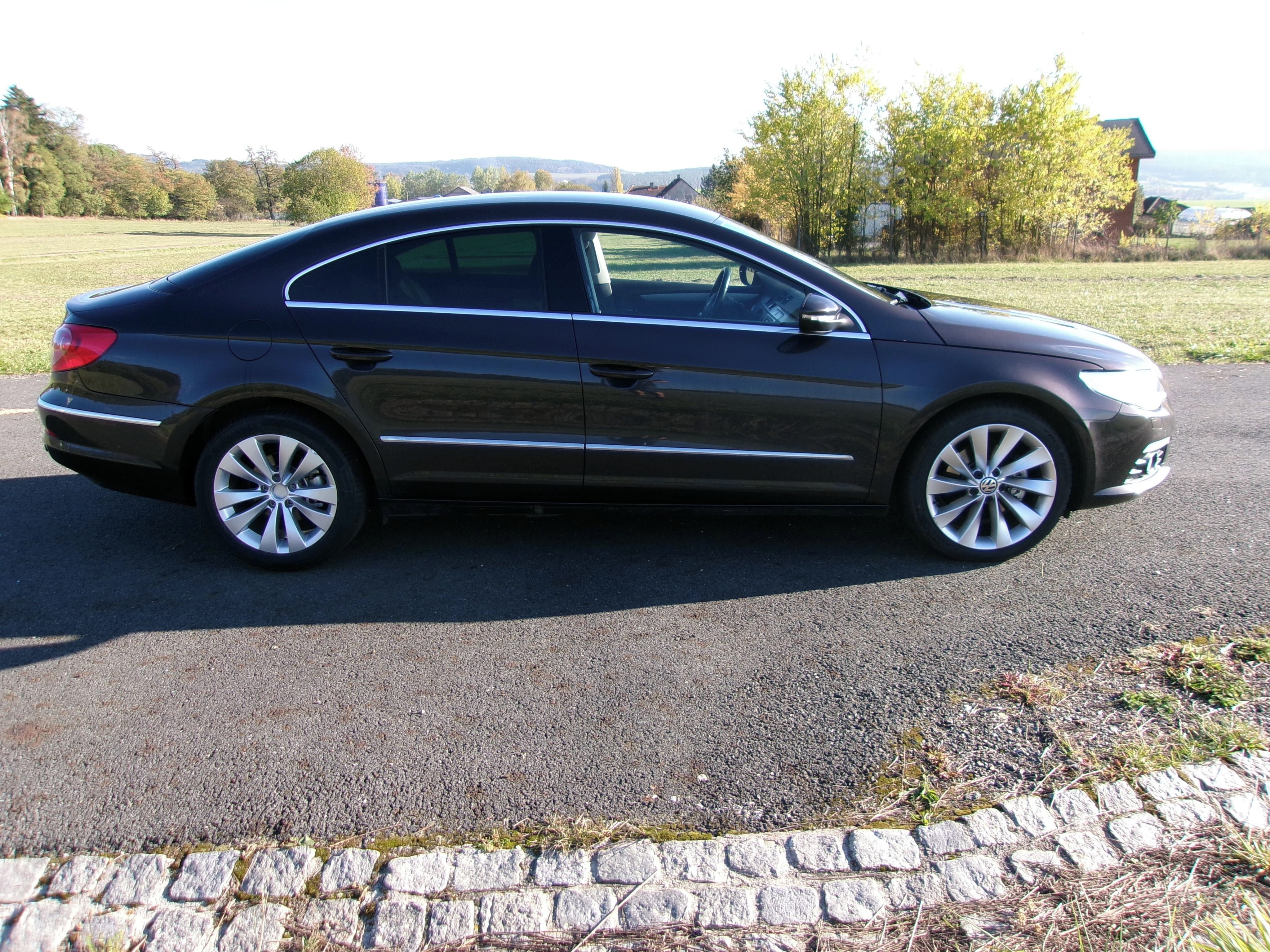 Volkswagen Passat CC, 2,0TDI DSG naj 55 000 km - fotka 6