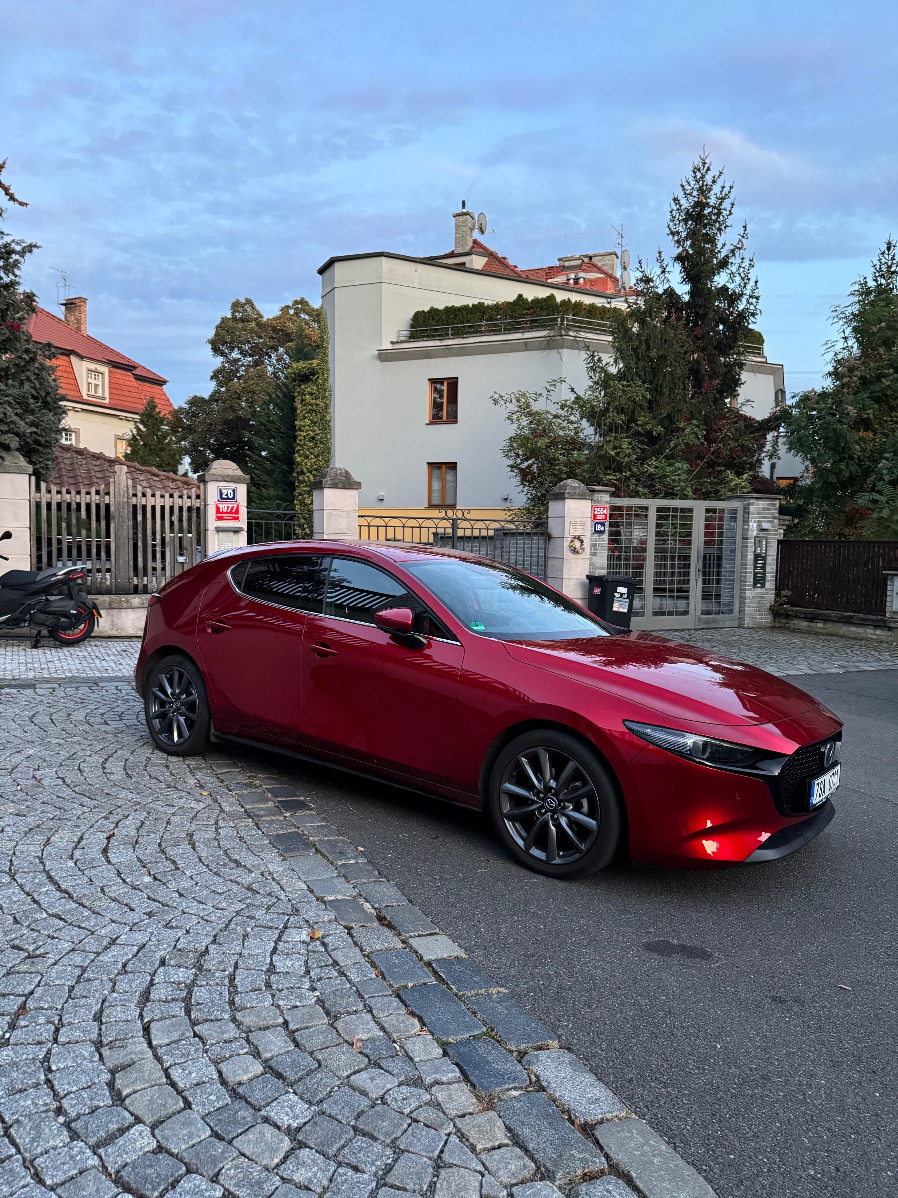 Mazda 3, Mazda 3, 2.0 Skyactiv-G 122 kw - fotka 4