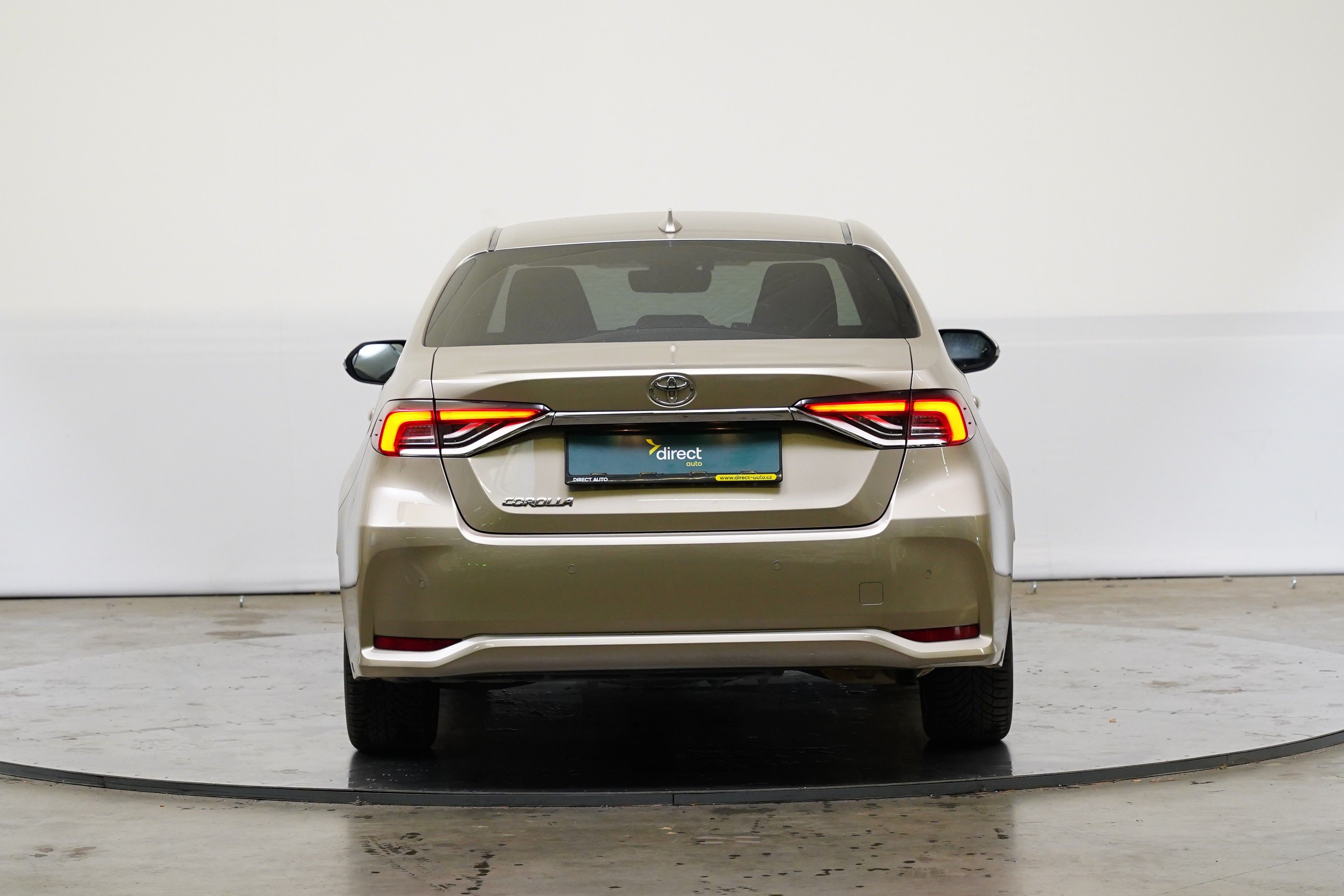 Toyota Corolla, 1.5 Dynamic Force 92 kW - fotka 6