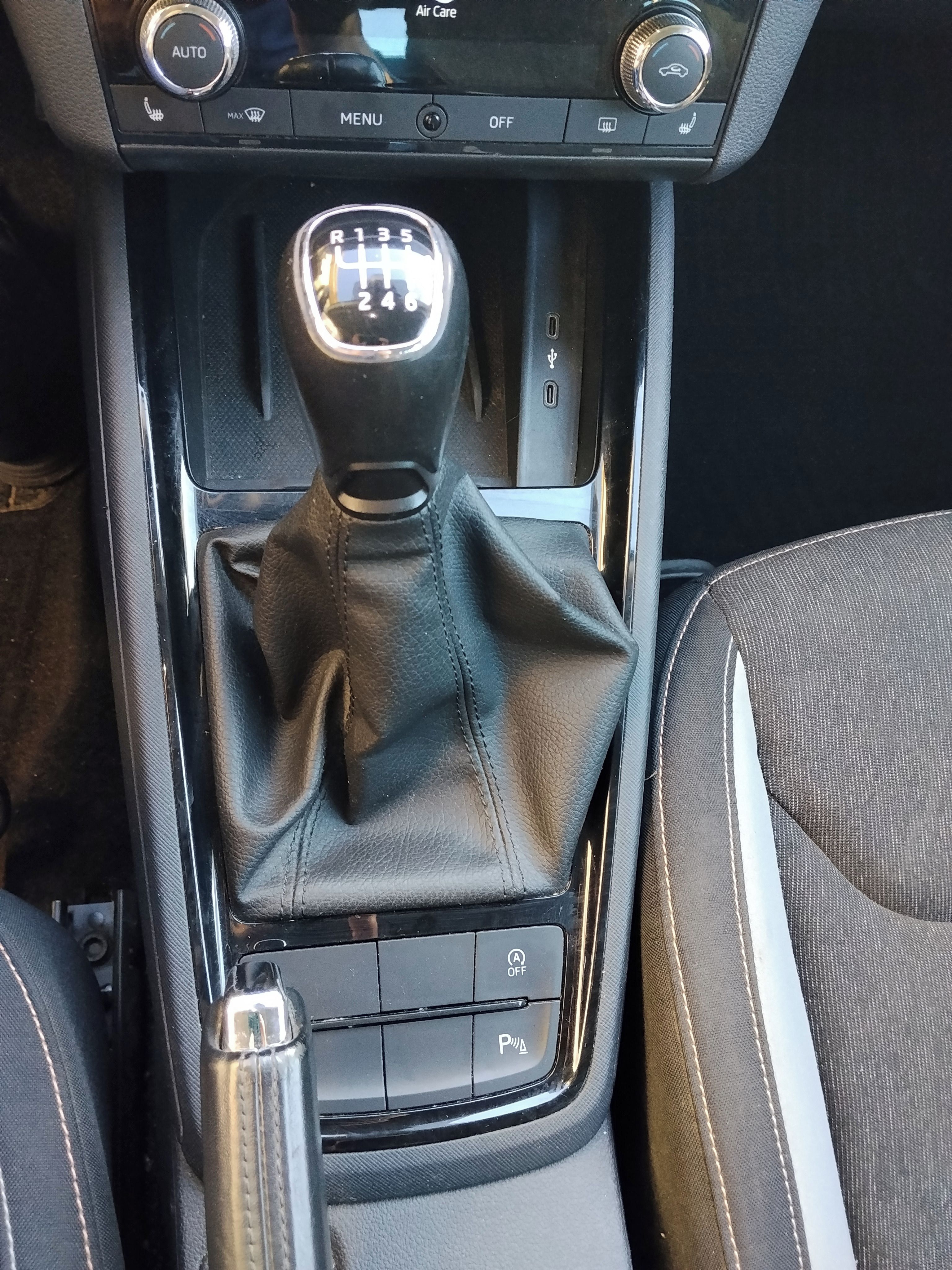 Škoda Scala, 1.0 TSI style - fotka 4