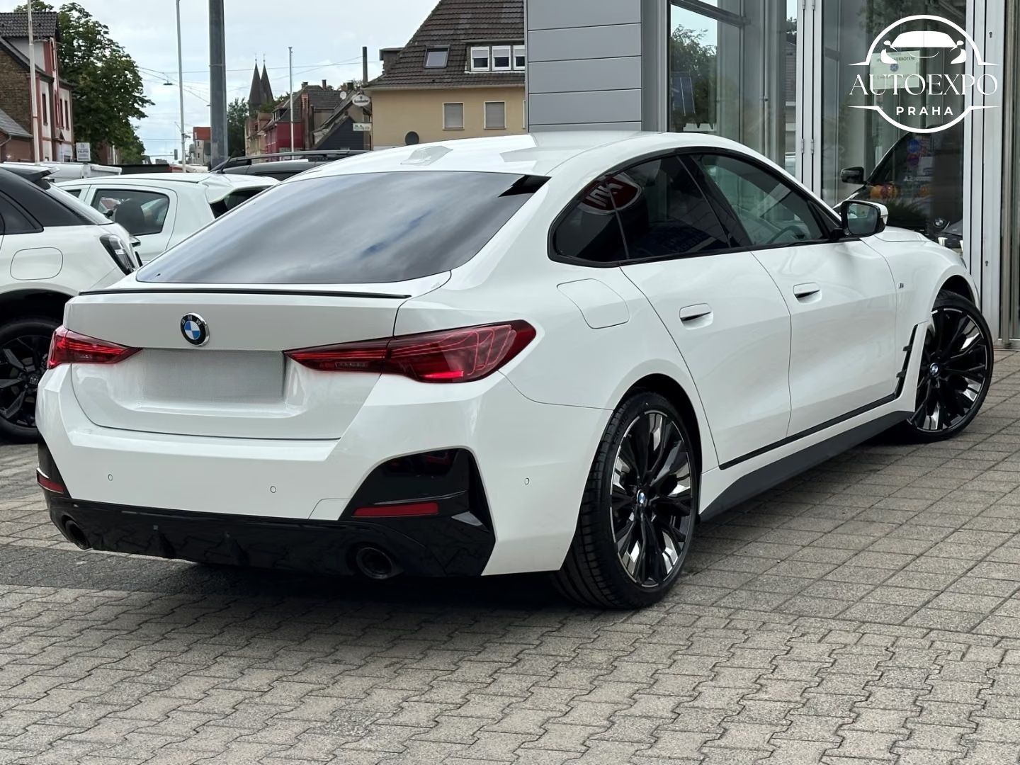 BMW Řada 4, 420 Gran Coupe xDrive M SPORT - fotka 4