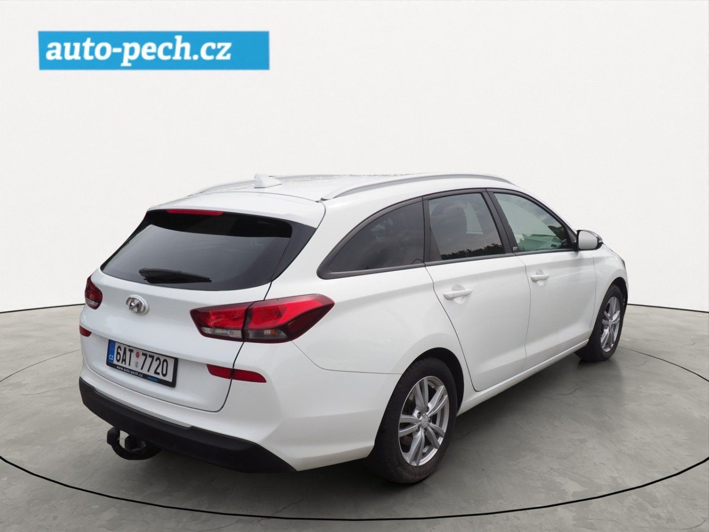 Hyundai i30, 1.4-GDI, 103 kW, CZ, Navi - fotka 4