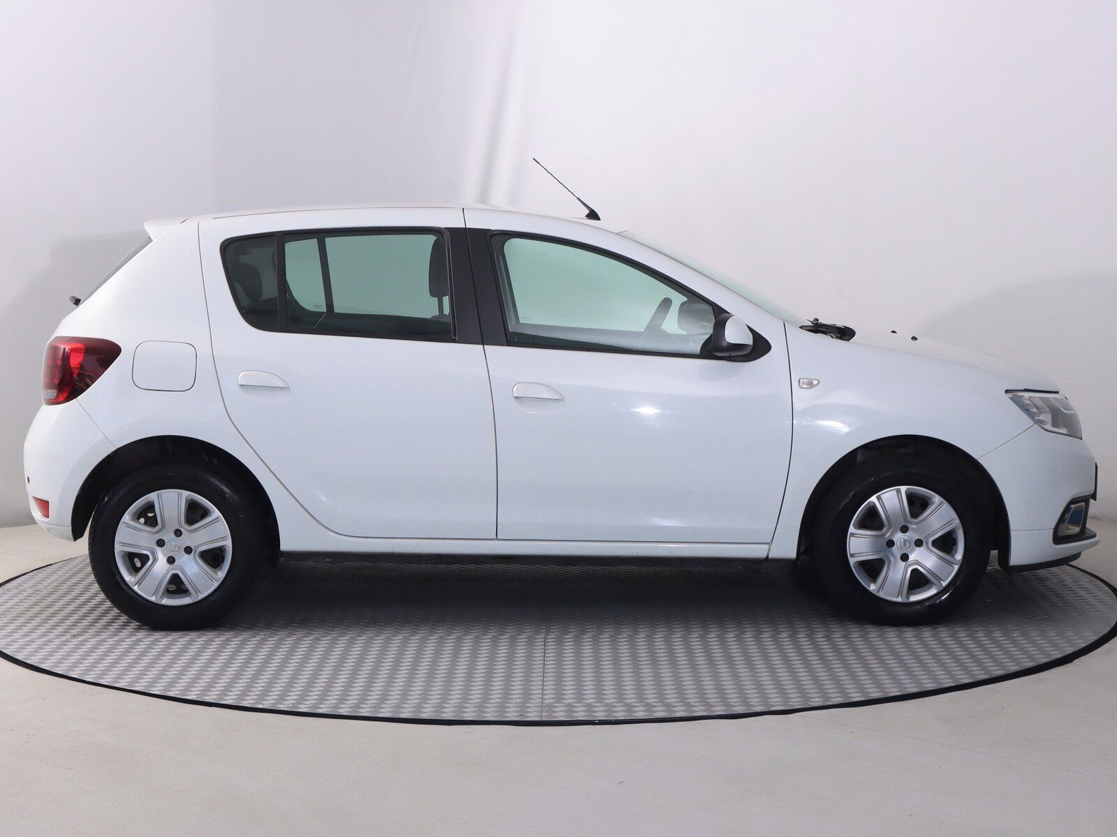 Dacia Sandero, 1.0 SCe, Serv.kniha - fotka 6