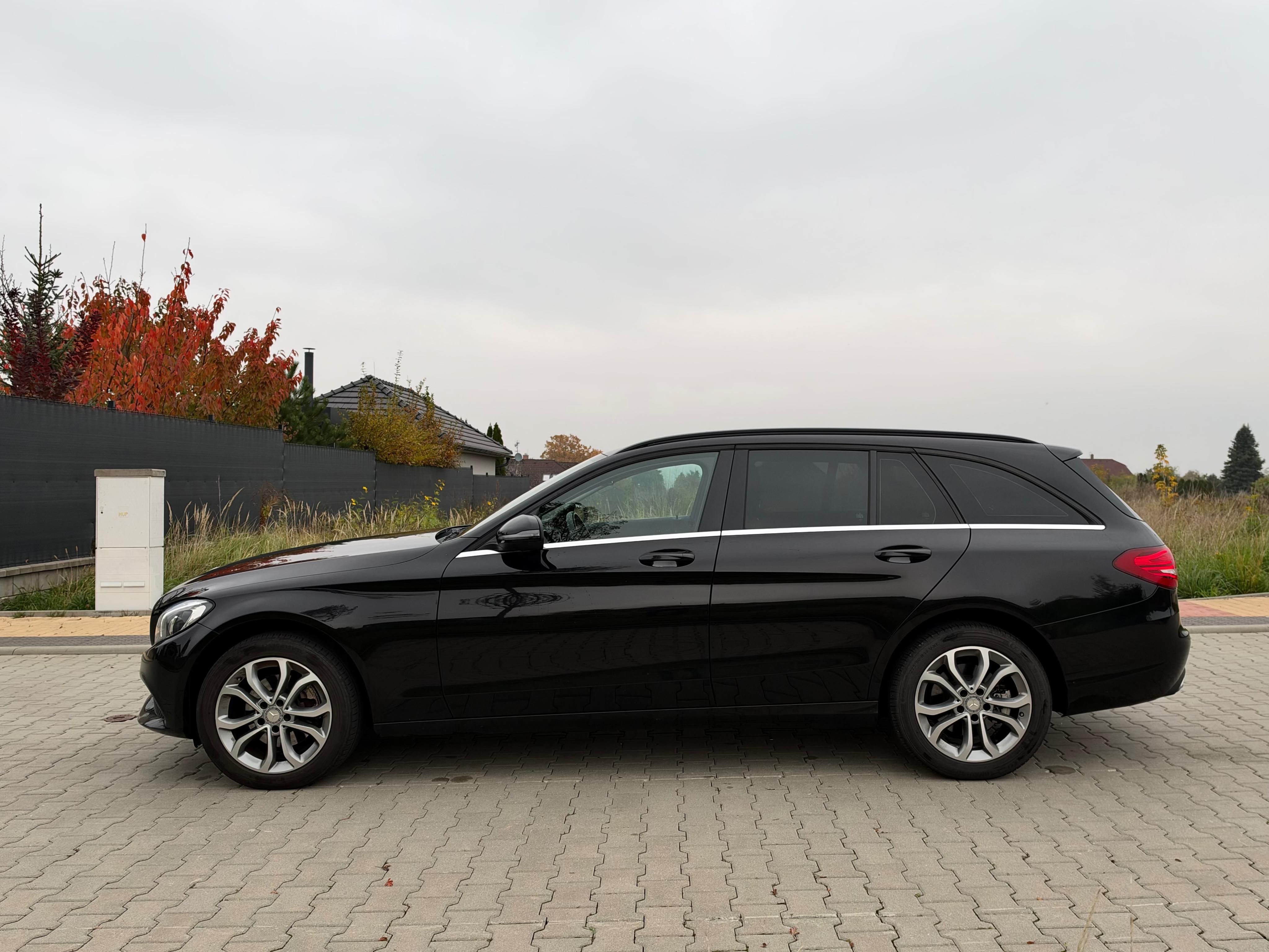 Mercedes-Benz Třídy C, 9G-Tronic, Kamera, tažné, ALU - fotka 5