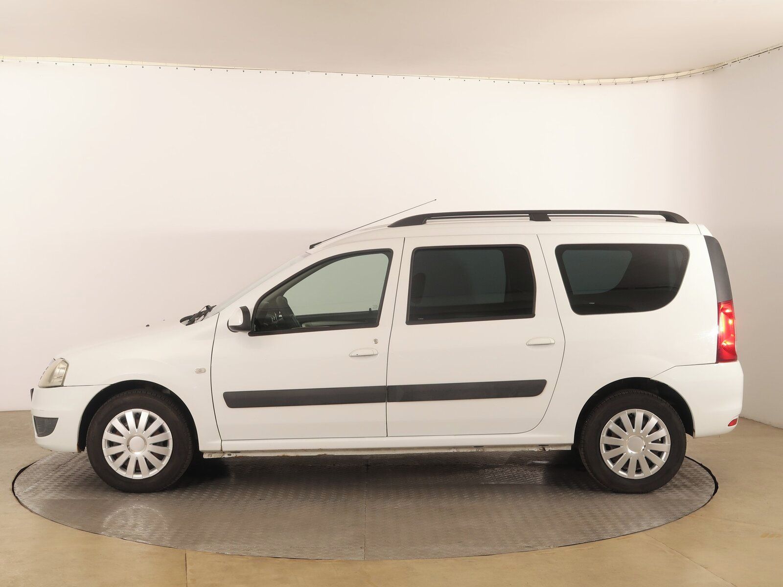 Dacia Logan, 1.5 dCi - fotka 3