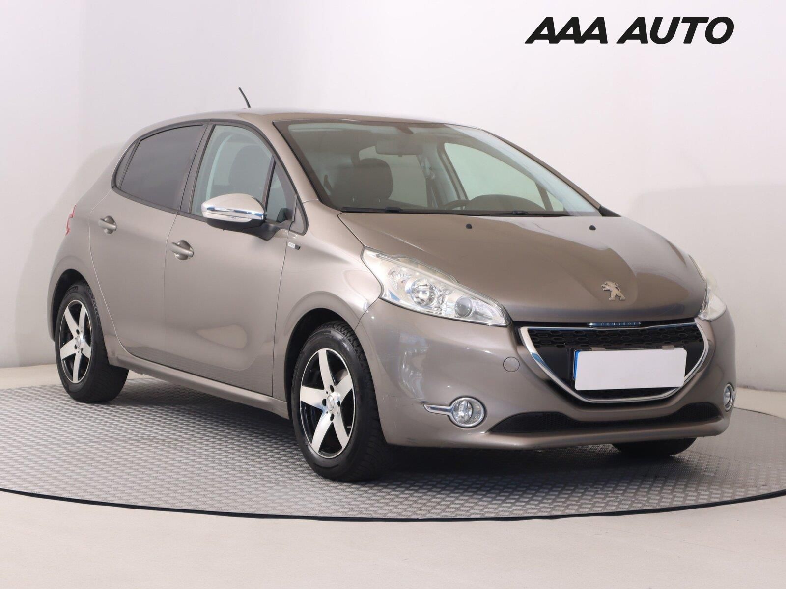 Peugeot 208, 1.2 PureTech, Serv.kniha
