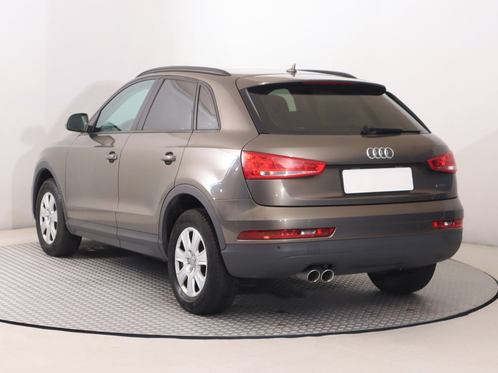 Audi Q3, 2.0 TDI, Automat, Serv.kniha - fotka 4